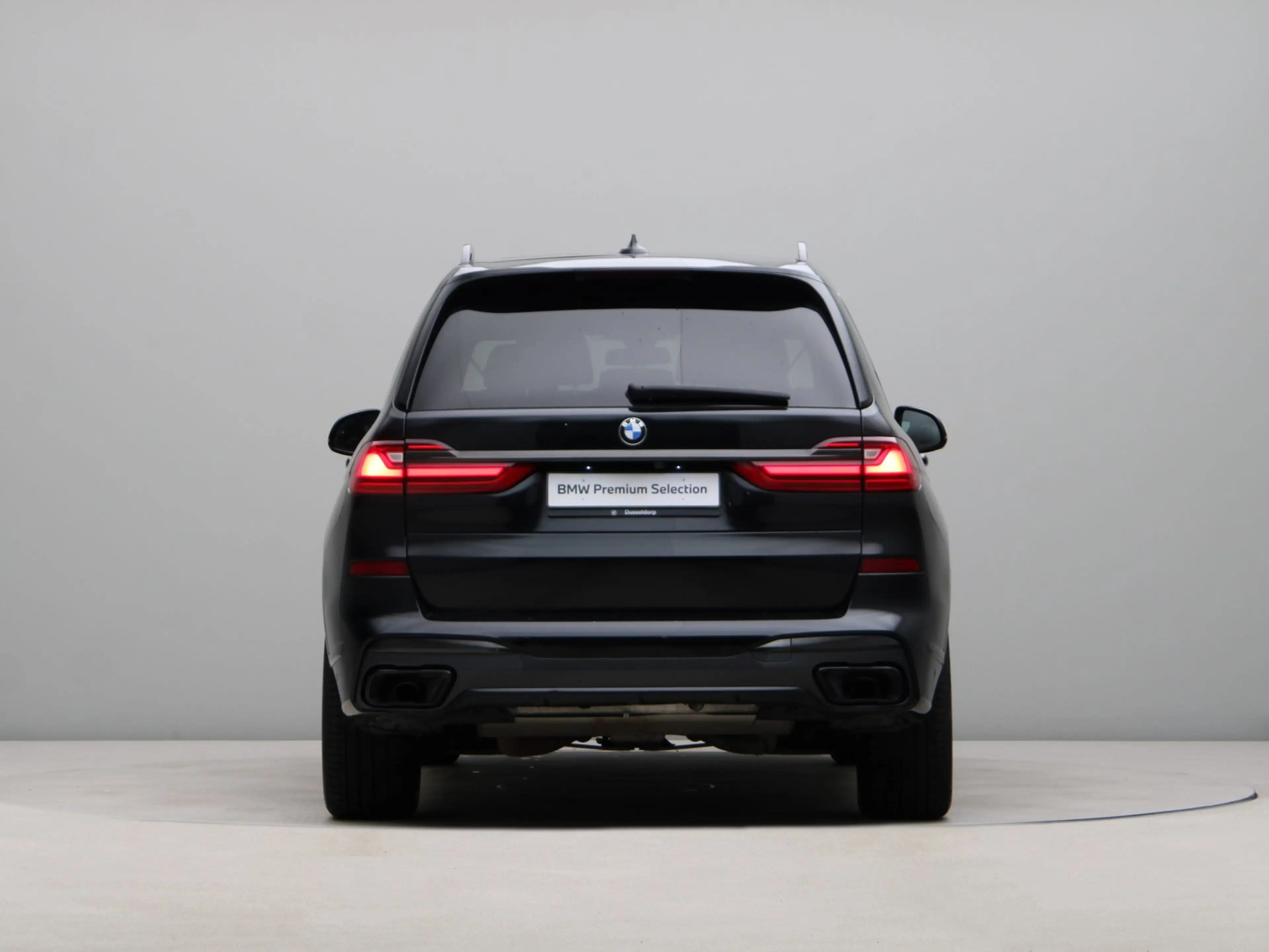 BMW X7 xDrive40i High Executive — photo 10