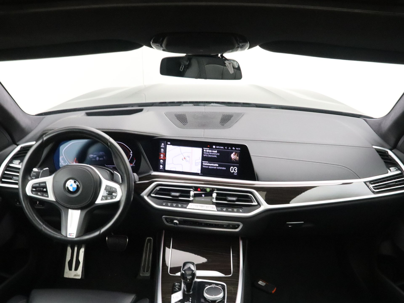 BMW X7 xDrive40i High Executive — photo 13