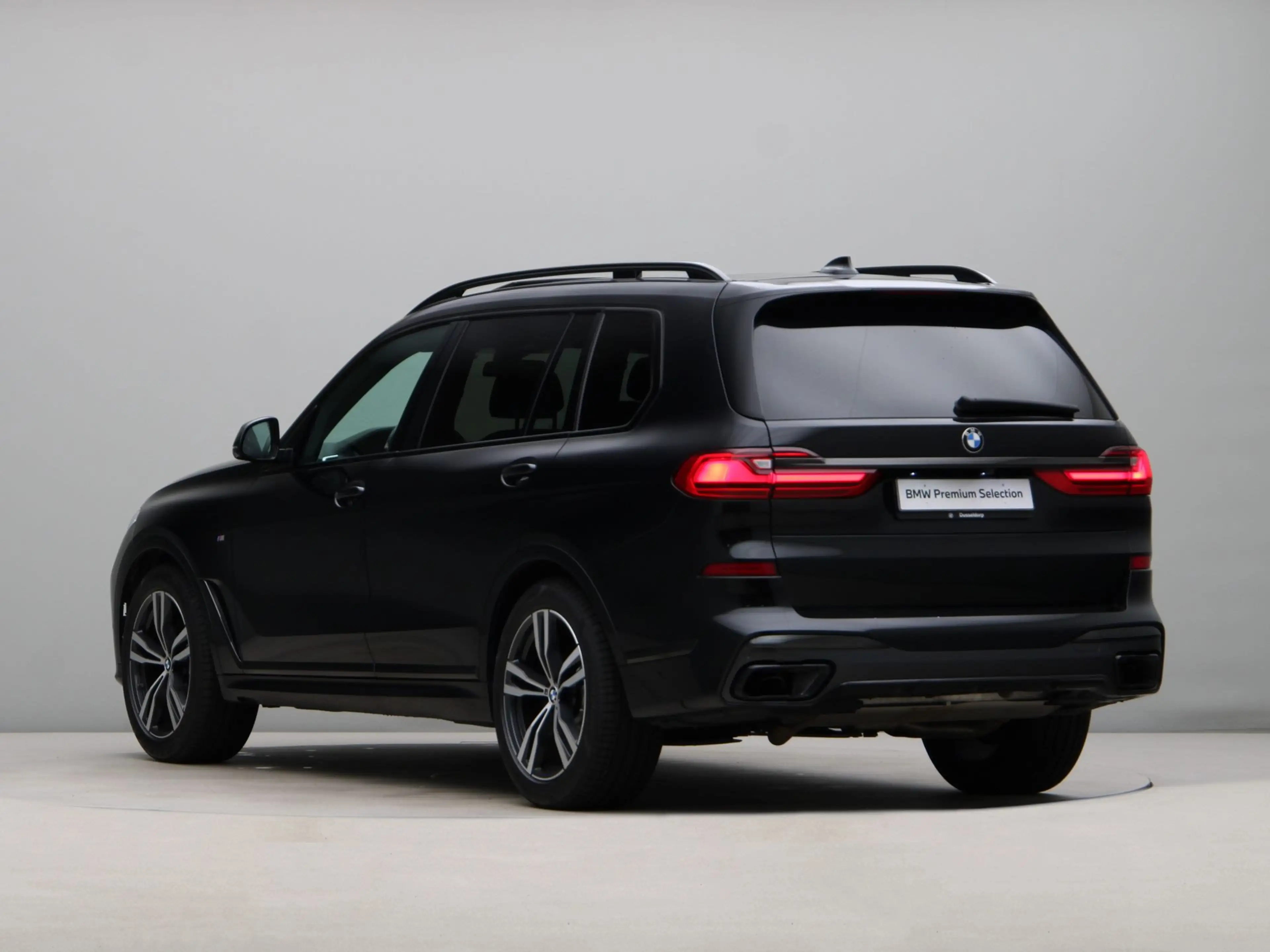 BMW X7 xDrive40i High Executive — photo 11