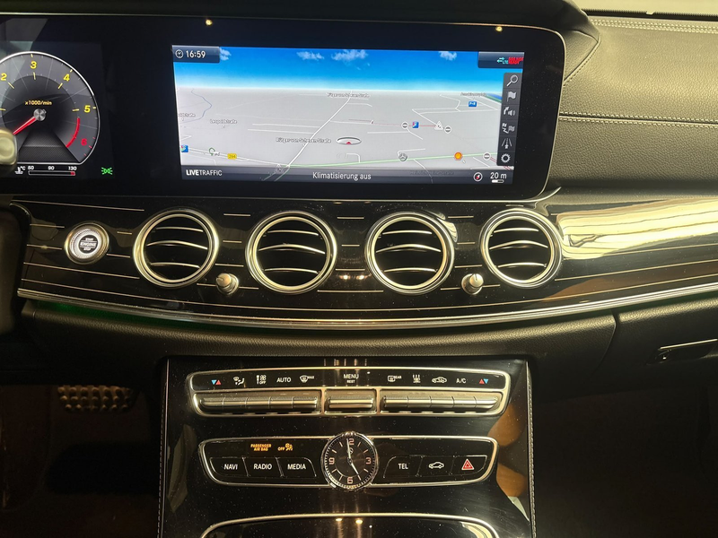 Mercedes-Benz E 400 T d AMG 4M+1HAND+360°+20ZOLL+AHK+BURMESTER — photo 6