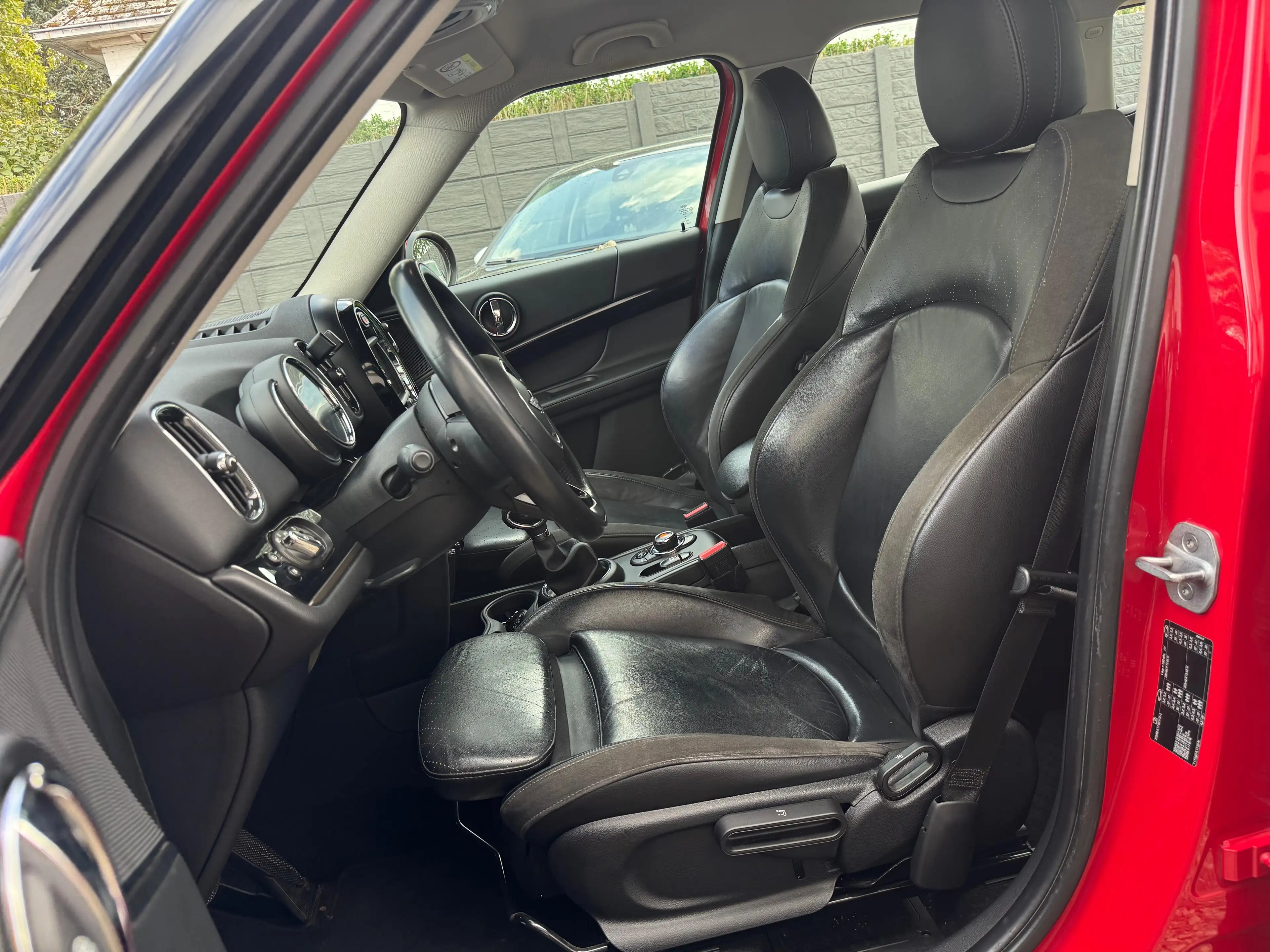 MINI Cooper D Coupe 2.0d SENSOR/BT/BOITE-AUTO/CUIR/GPS/CRUISE — photo 13