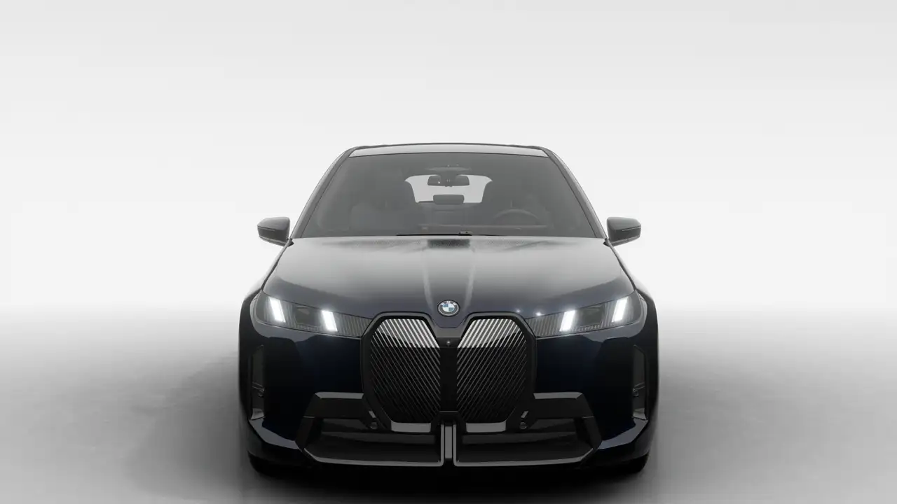 BMW iX снимка BMW iX