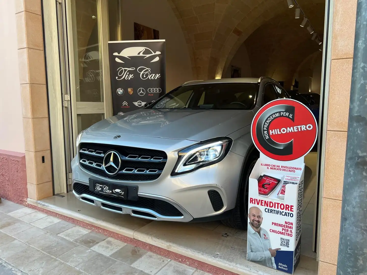Mercedes-Benz GLA 200 GLA-X156 2017 d Premium Argento - 1