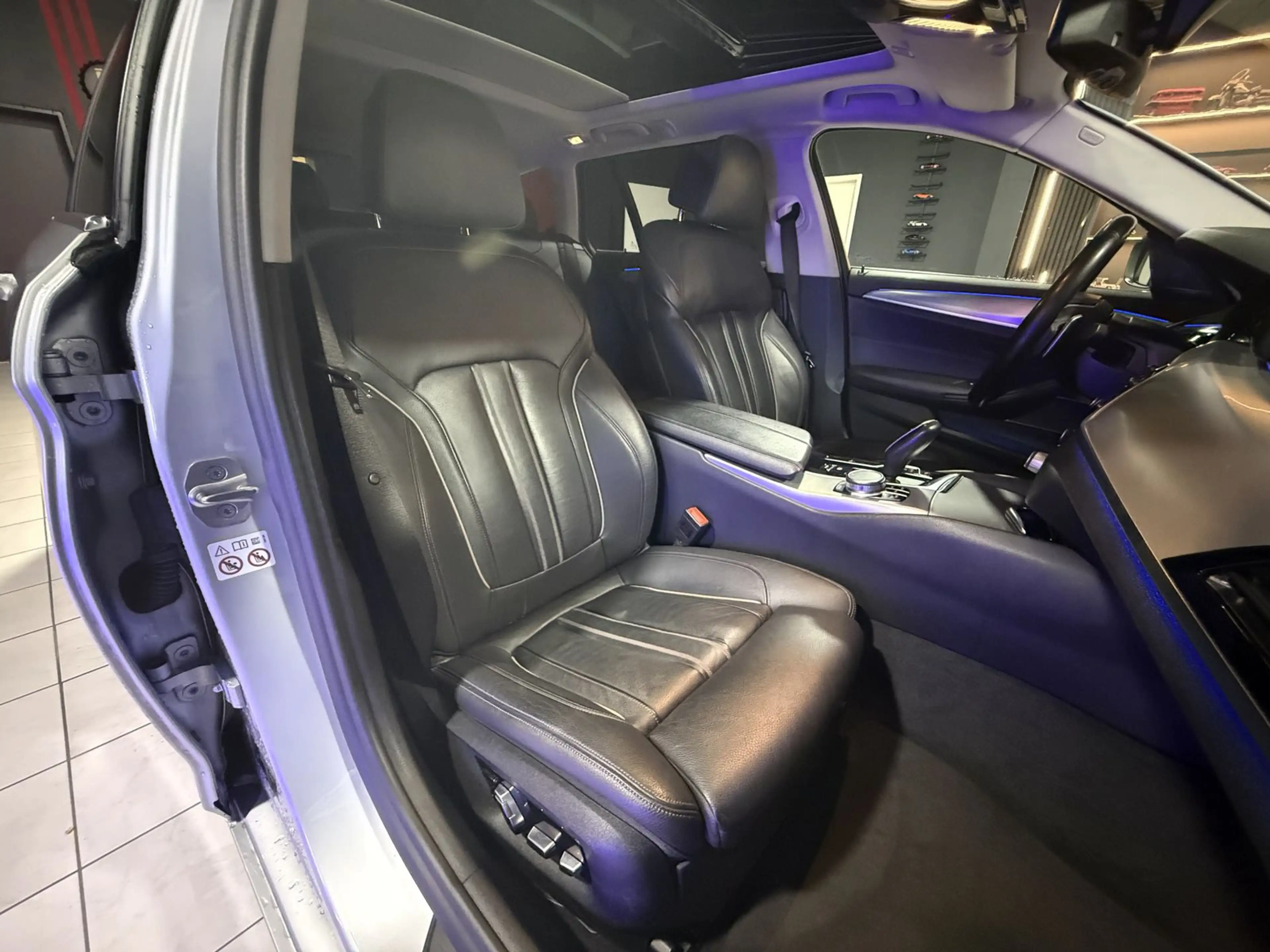 BMW 540 540i*xDrive*PANO*MASSAGE*LED — photo 15