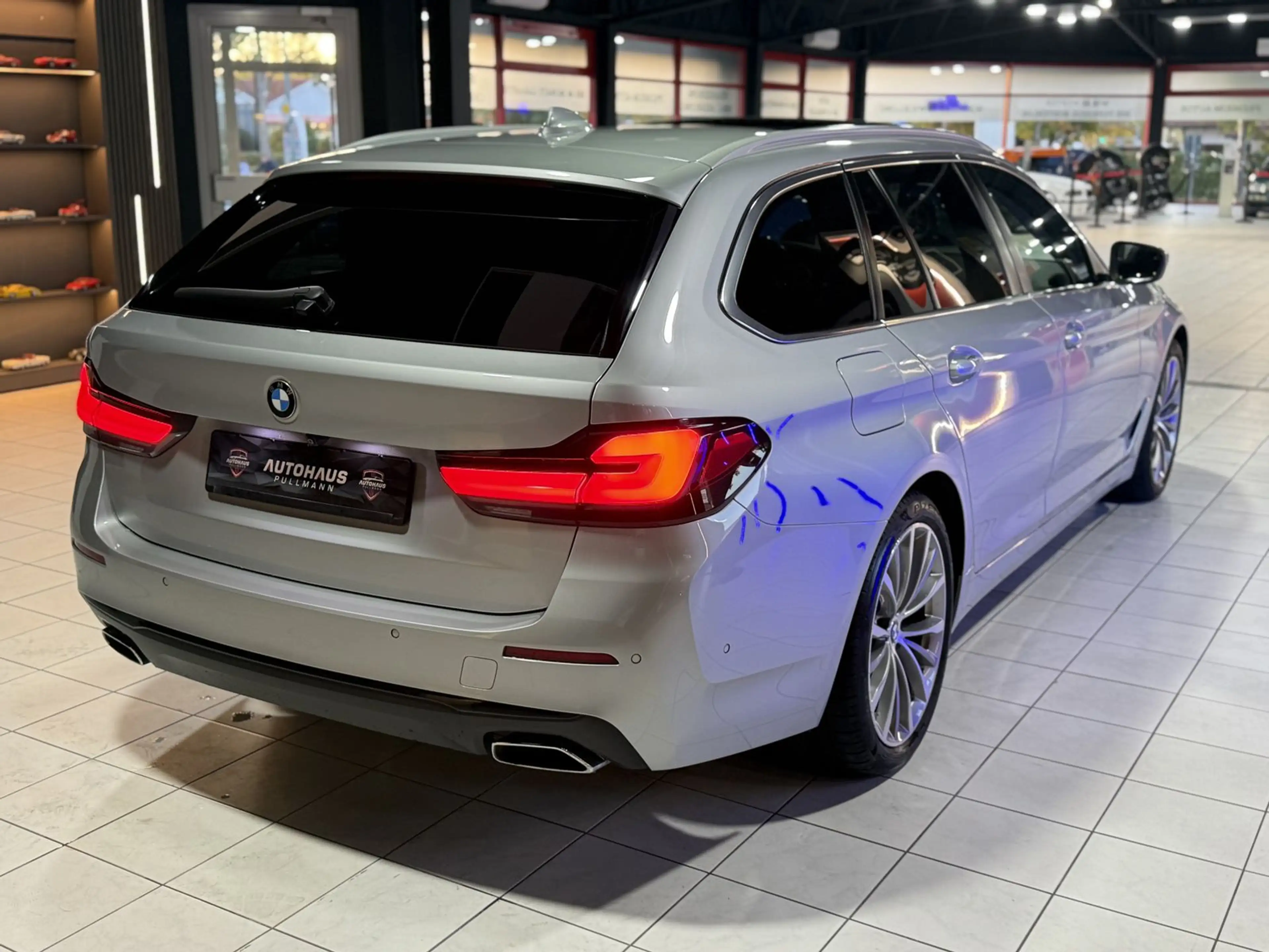 BMW 540 540i*xDrive*PANO*MASSAGE*LED — photo 4