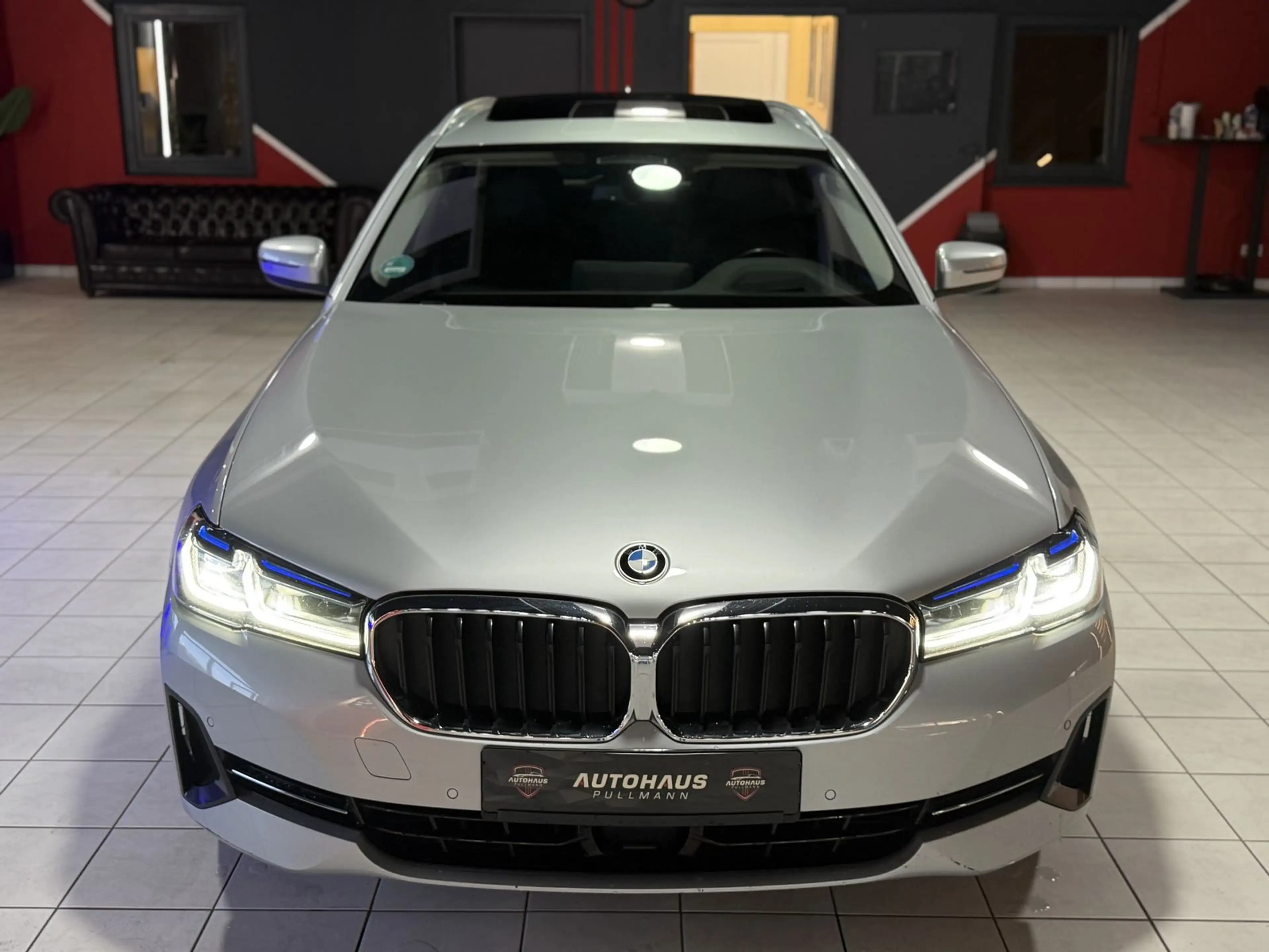 BMW 540 540i*xDrive*PANO*MASSAGE*LED — photo 6
