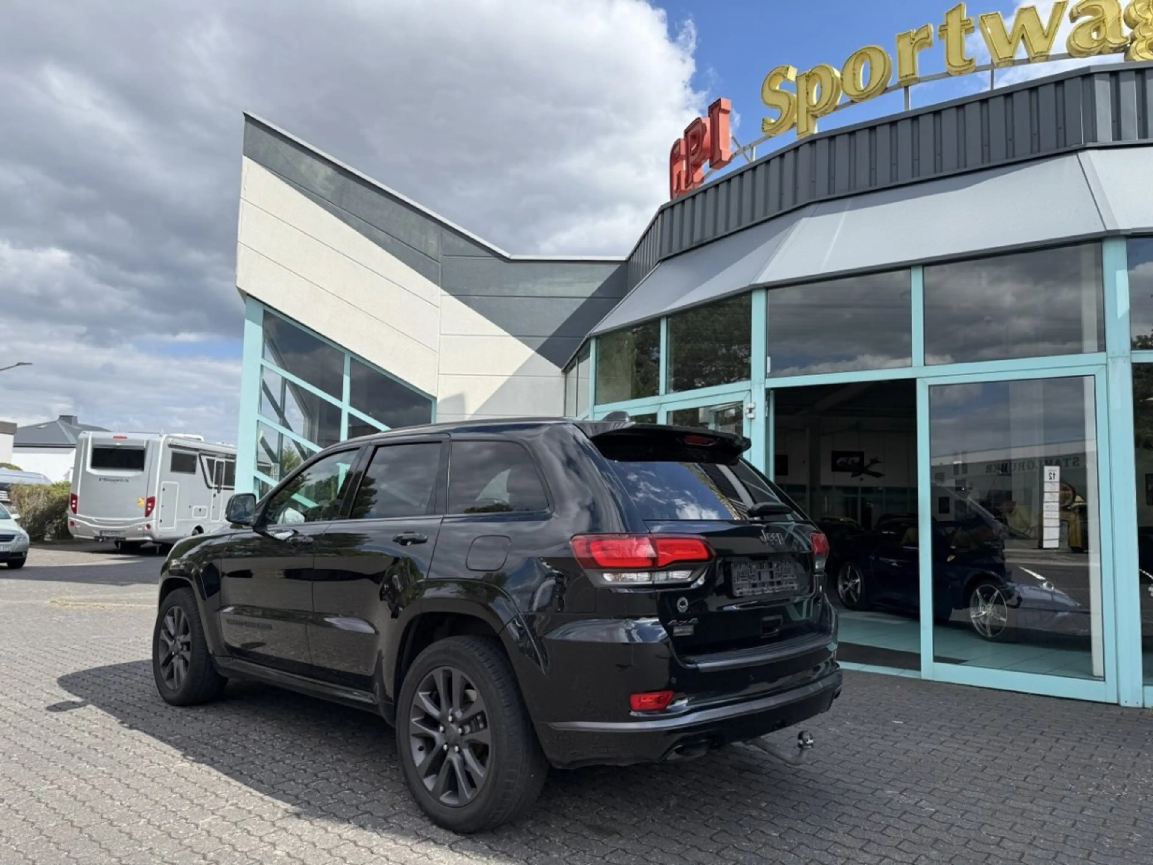 Jeep Grand Cherokee S 4x4 — photo 7