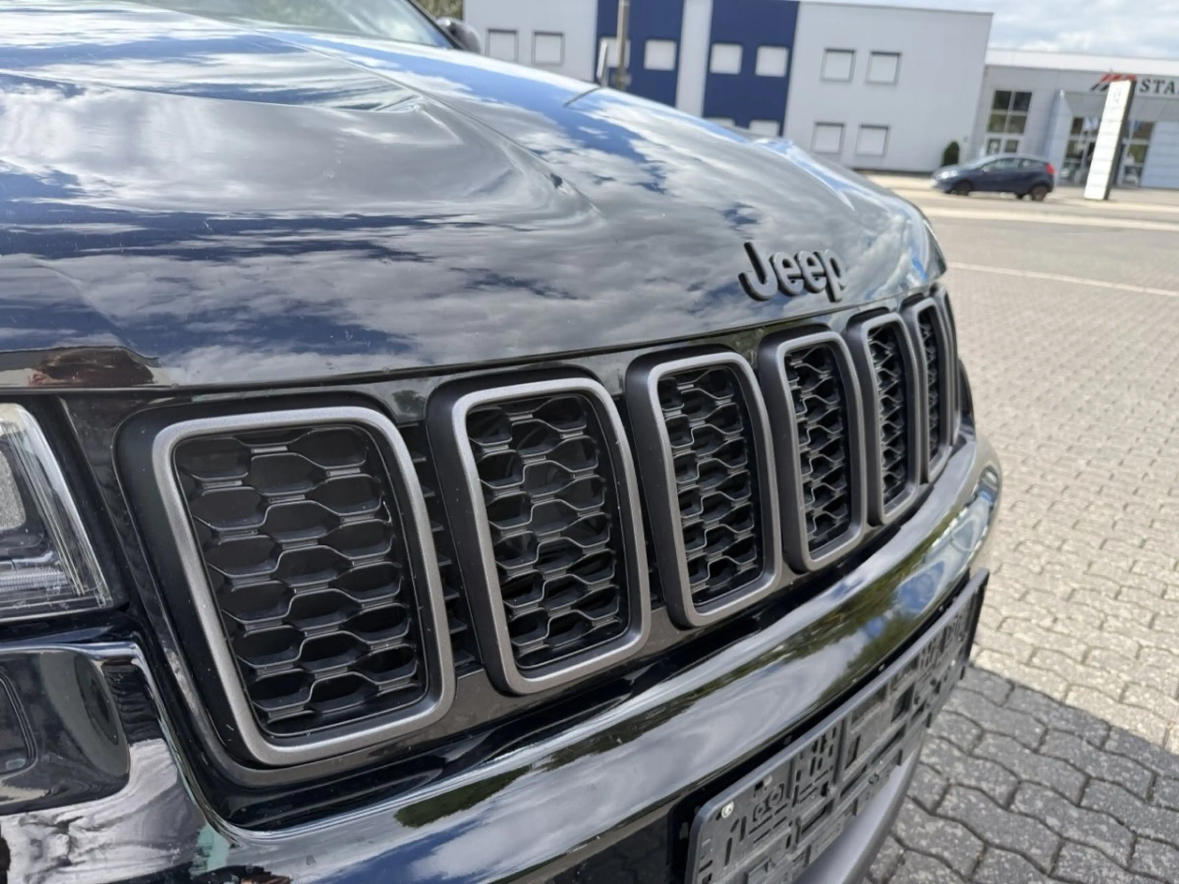 Jeep Grand Cherokee S 4x4 — photo 15