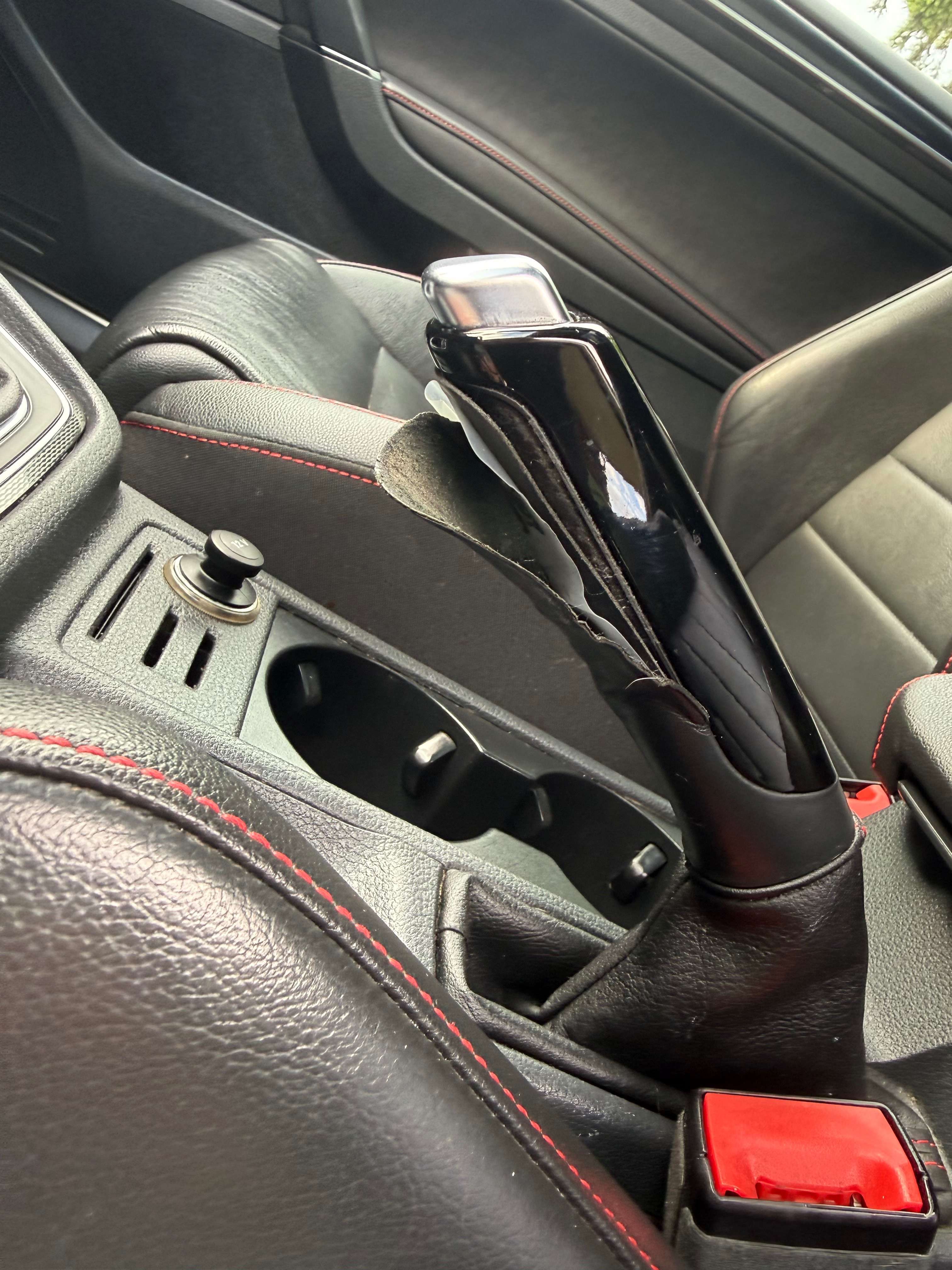 2016 Volkswagen Golf GTI Performance thumb 15