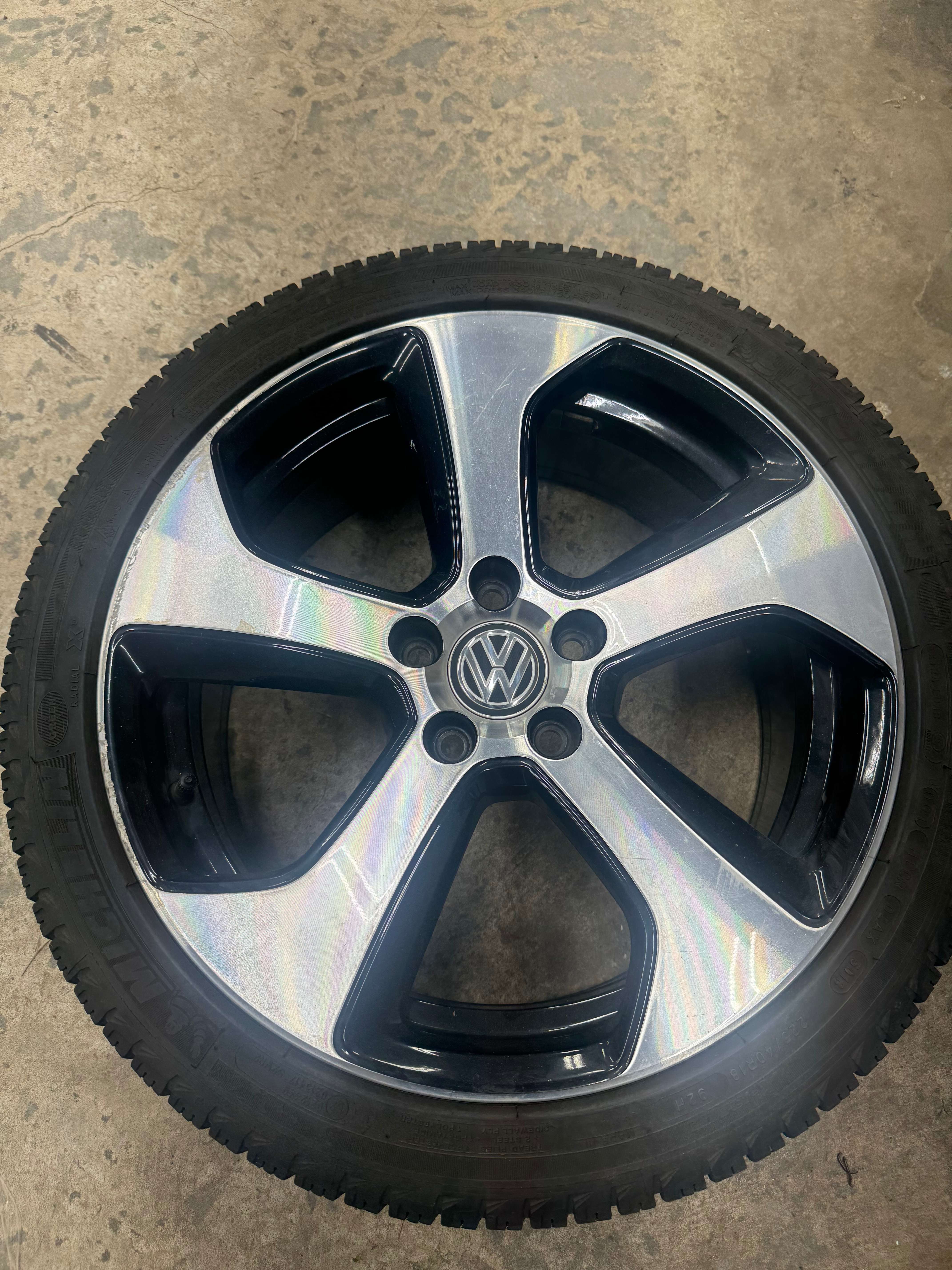 2016 Volkswagen Golf GTI Performance thumb 19