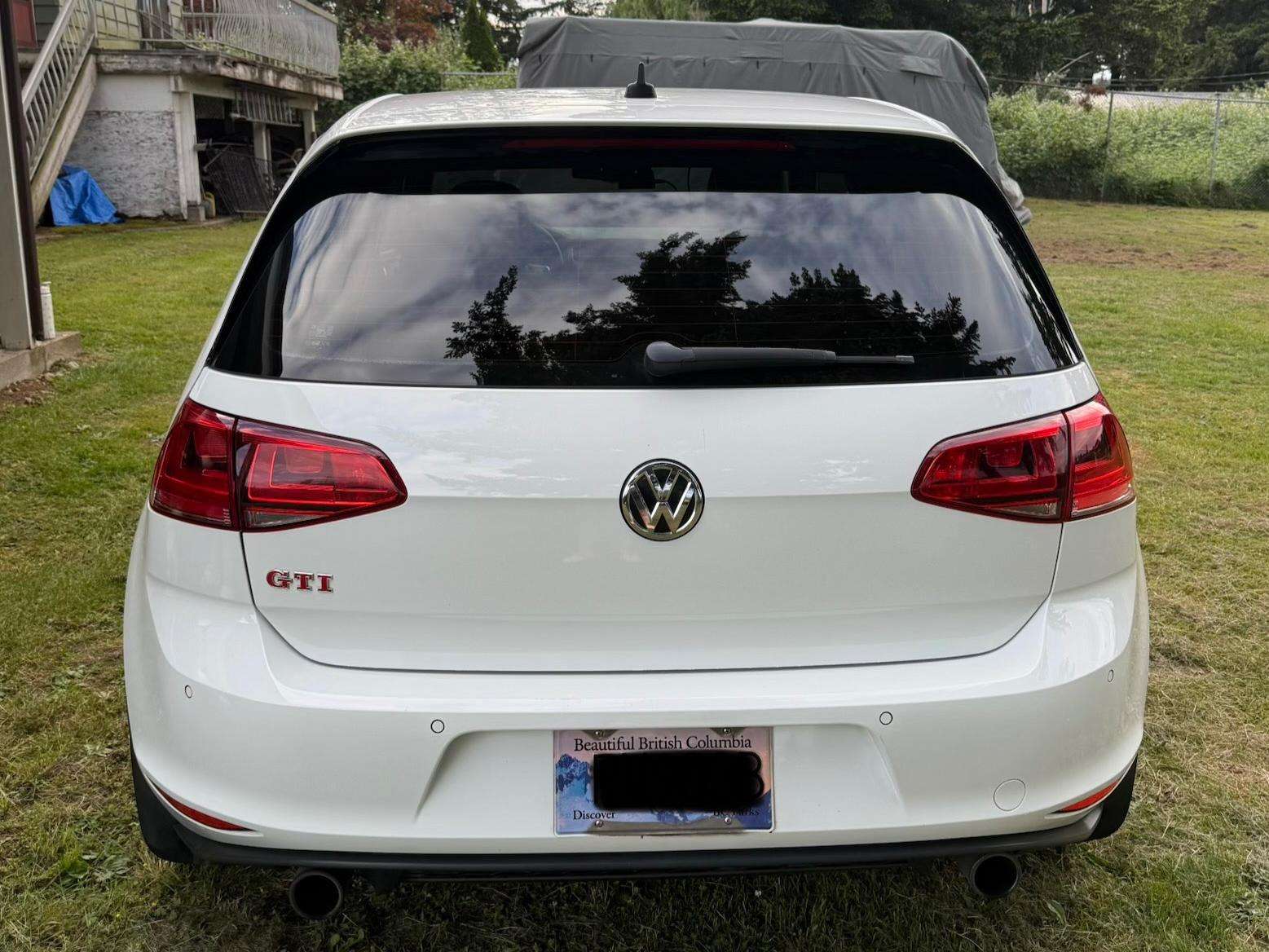 2016 Volkswagen Golf GTI Performance alt 3