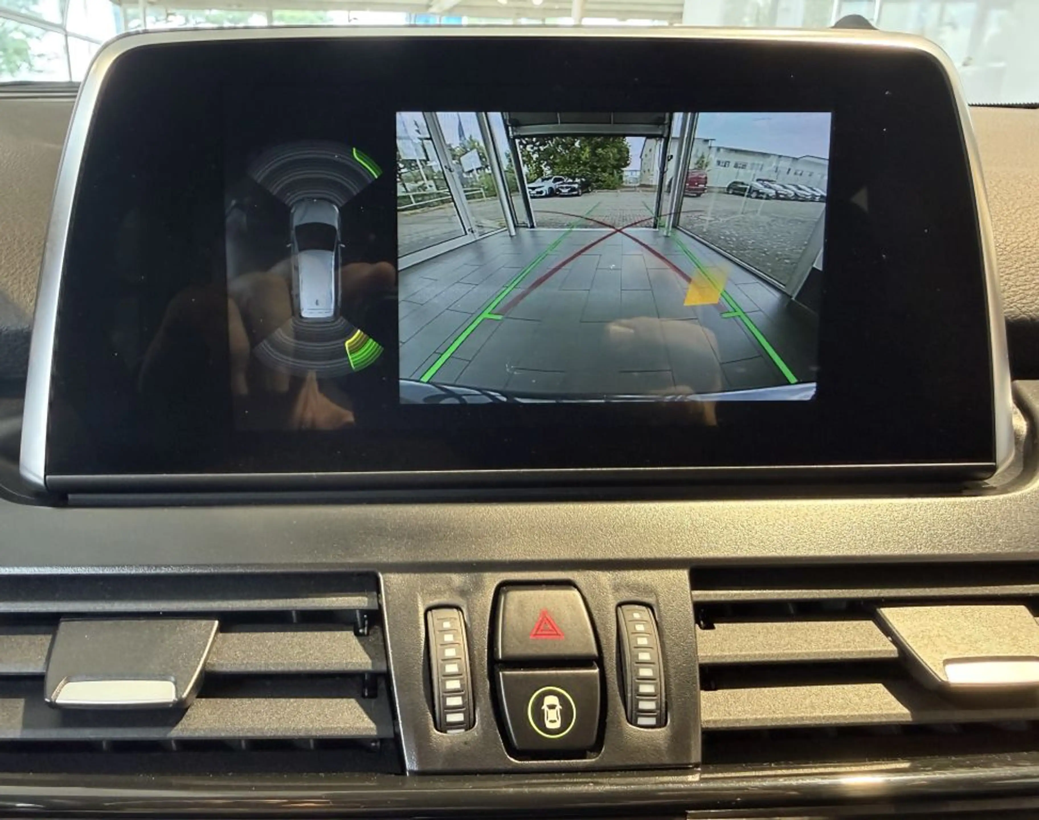 BMW 218 218i Gran Tourer Aut. LED+NAV+SPUR+KAM+TEMP+HIFI — photo 6