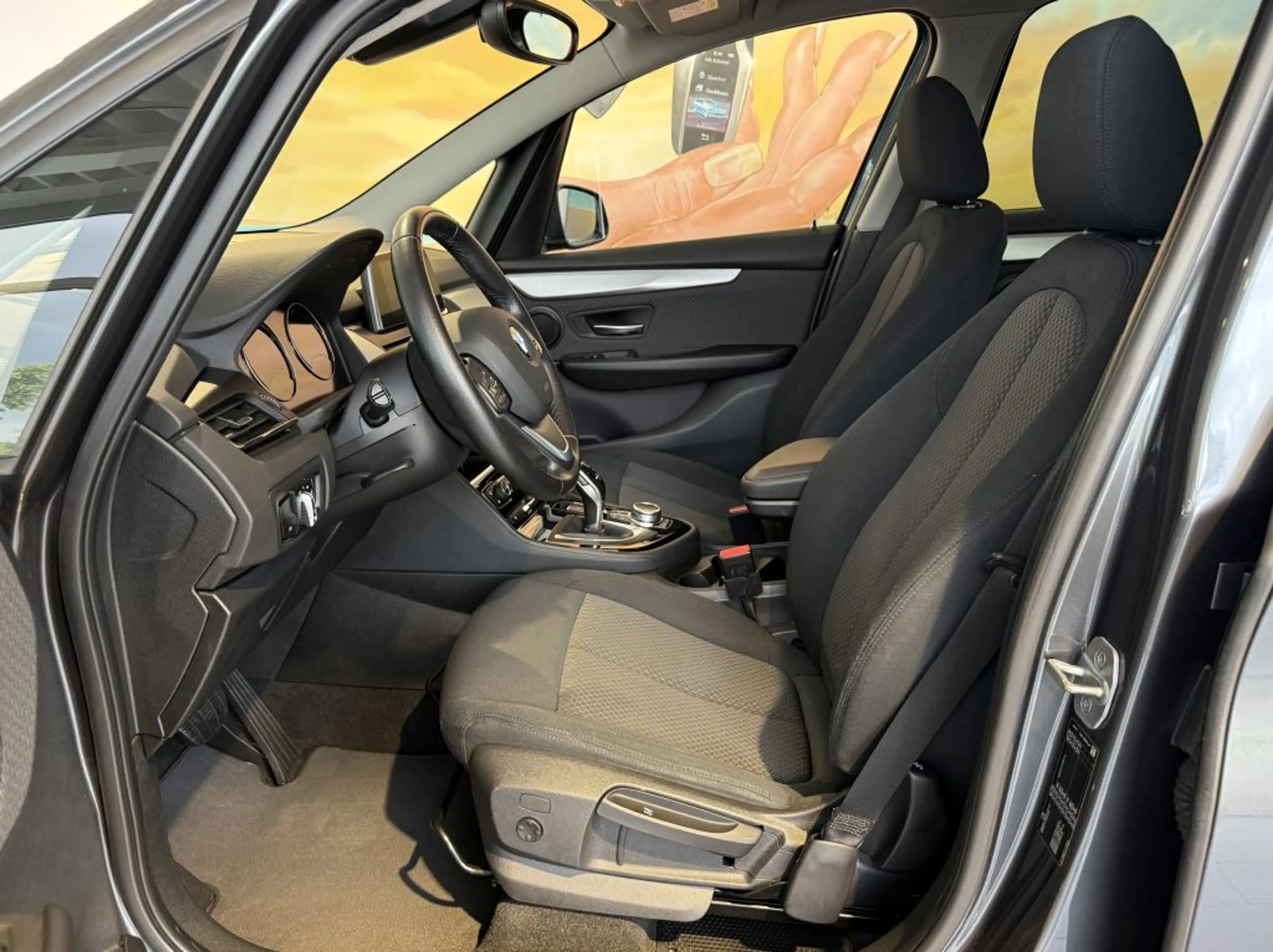 BMW 218 218i Gran Tourer Aut. LED+NAV+SPUR+KAM+TEMP+HIFI — photo 3