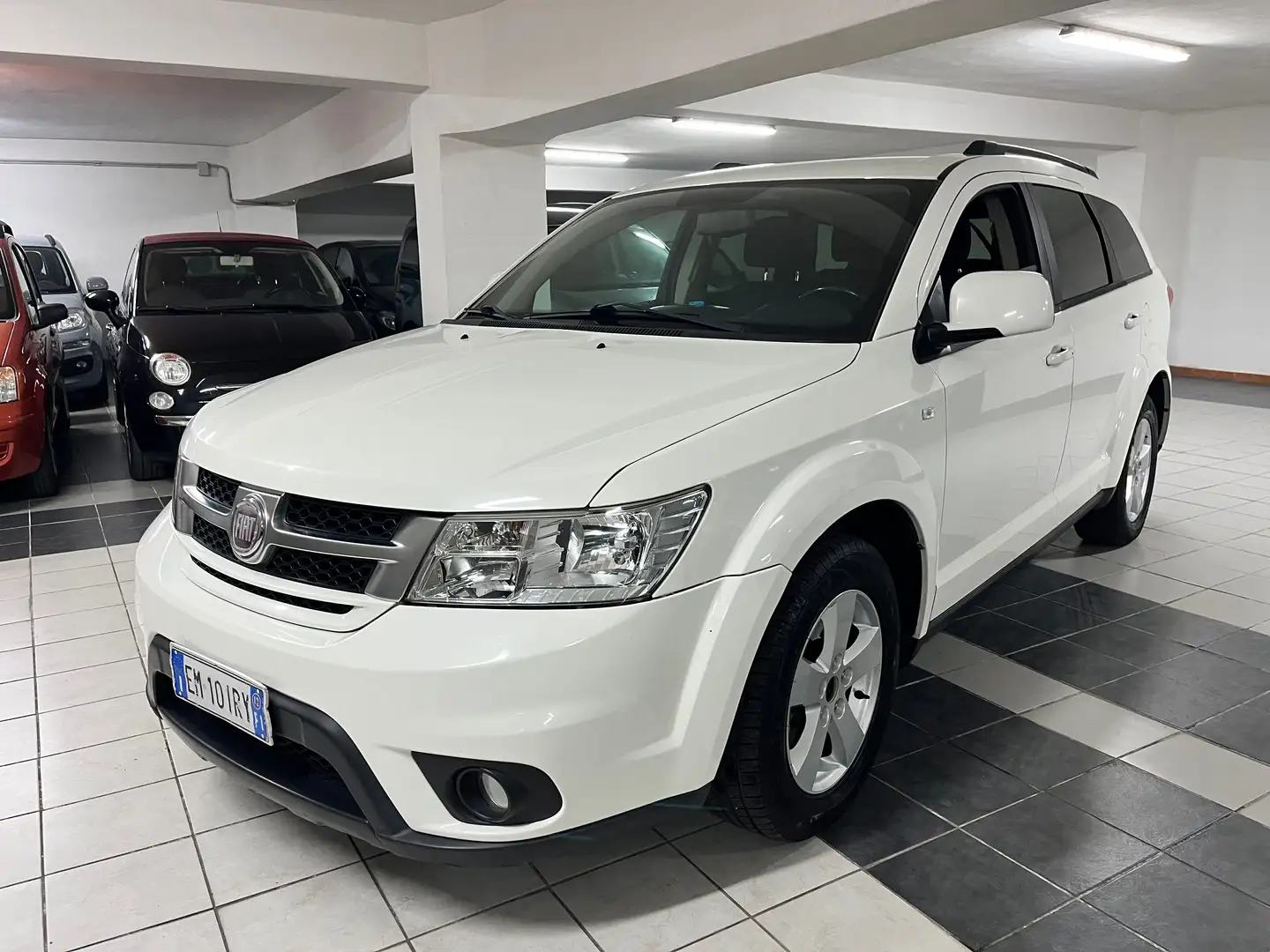 Fiat Freemont 2.0 mjt 16v Urban 140cv 7 Posti Weiß - 1