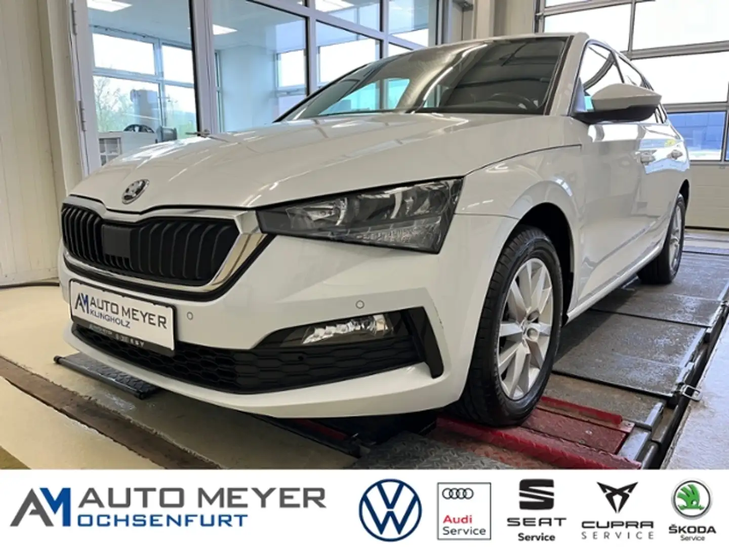 Skoda Scala Amb 1.0 TSI 7-Gang DSG Kamera Navi ACC Weiß - 1
