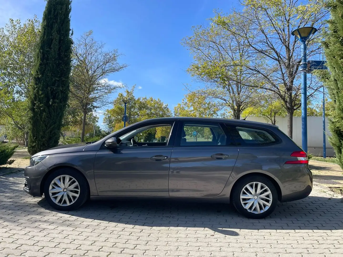 Peugeot 308 SW 1.6HDi Business Line 92 Grijs - 2