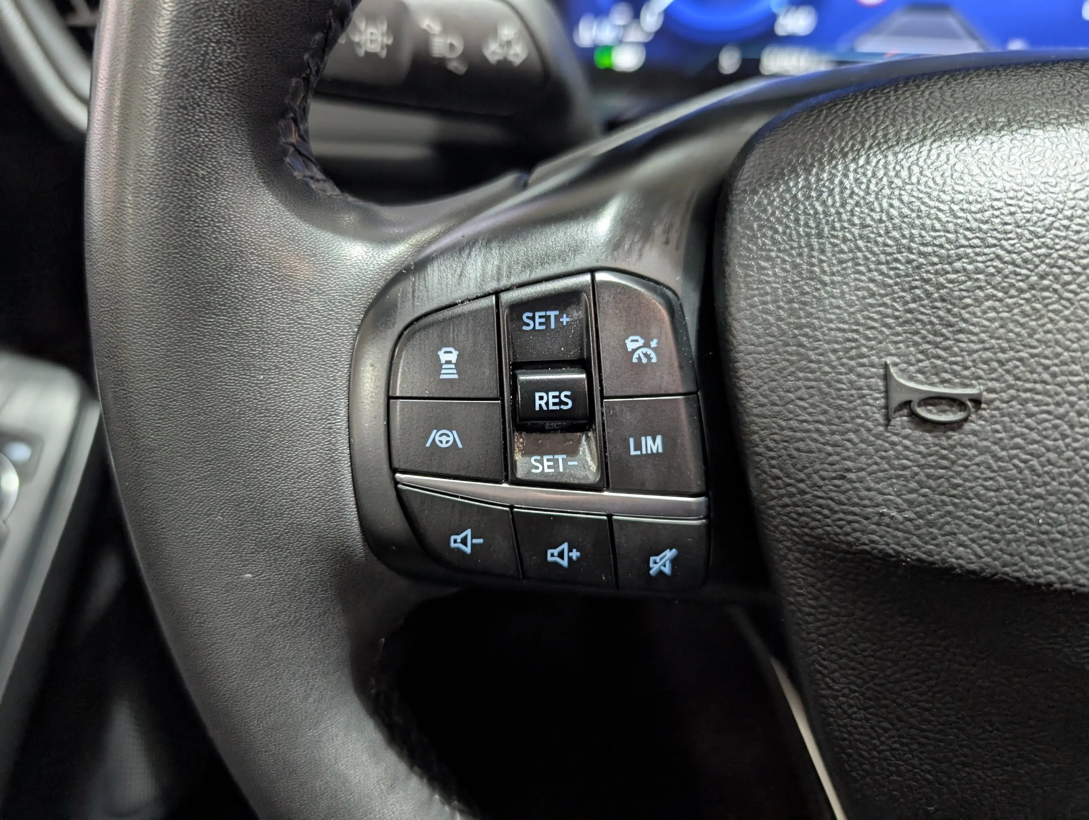 Ford Kuga Titanium X Head-Up / elektr. Heckklappe — photo 15