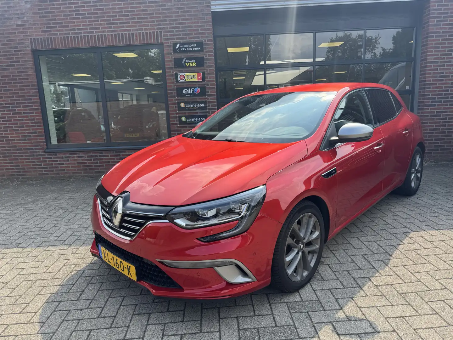 Renault Megane 1.2 TCe GT-Line Rosso - 1