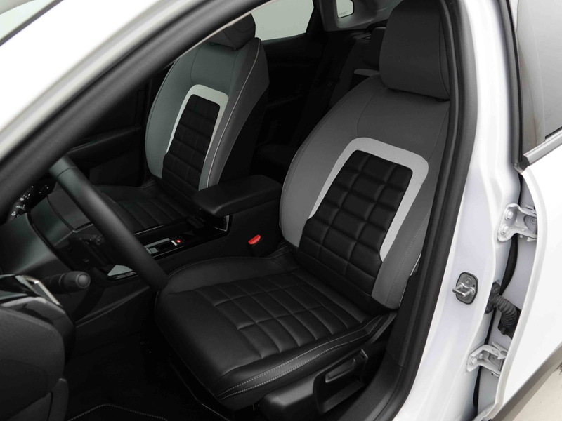 Citroen C4 X 1.2 T 130 AUT MAX | GPS | Camera | Alu18 — photo 7