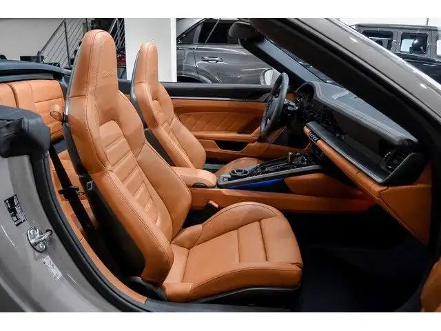 Porsche 992 view 6