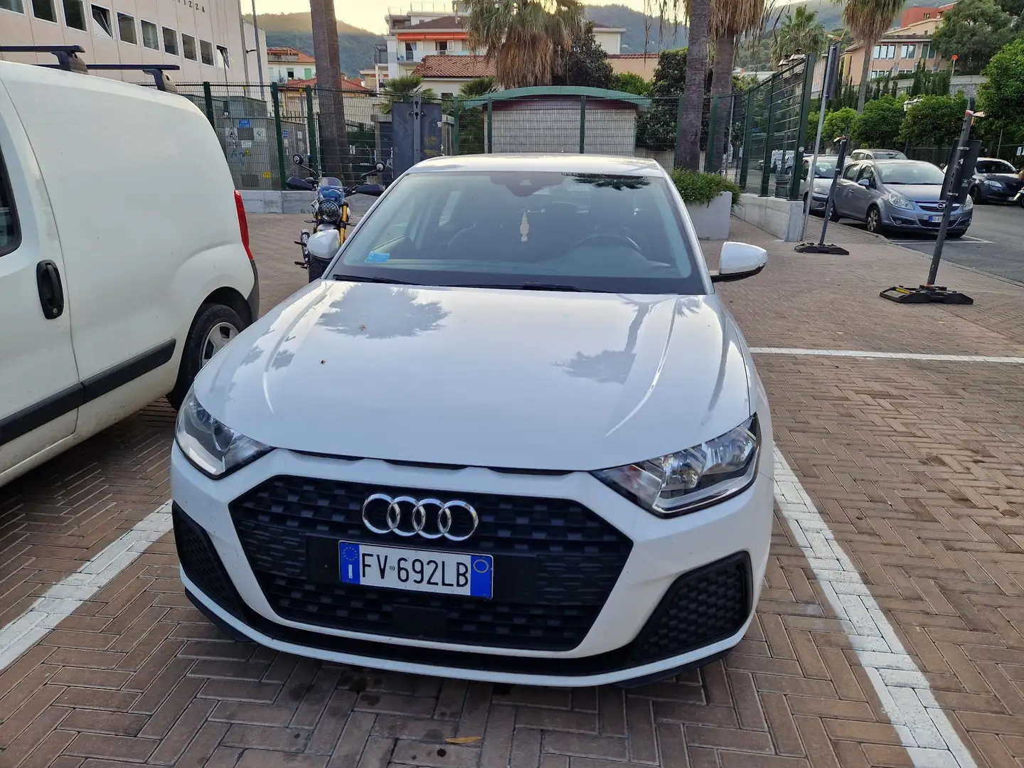 Audi A1 Sportback 1.0 tfsi ultra Admired 95cv - 1