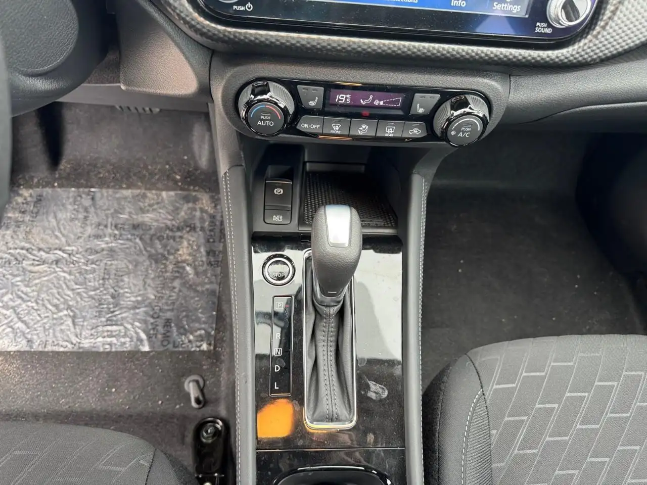 Nissan Kicks fotografie Nissan Kicks