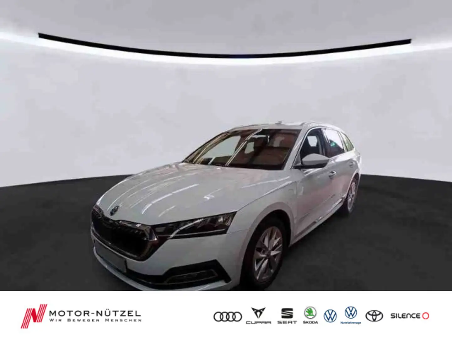 Skoda Octavia Combi iV STYLE LED+APP+SHZ+PDC+DAB+17" Schwarz - 1