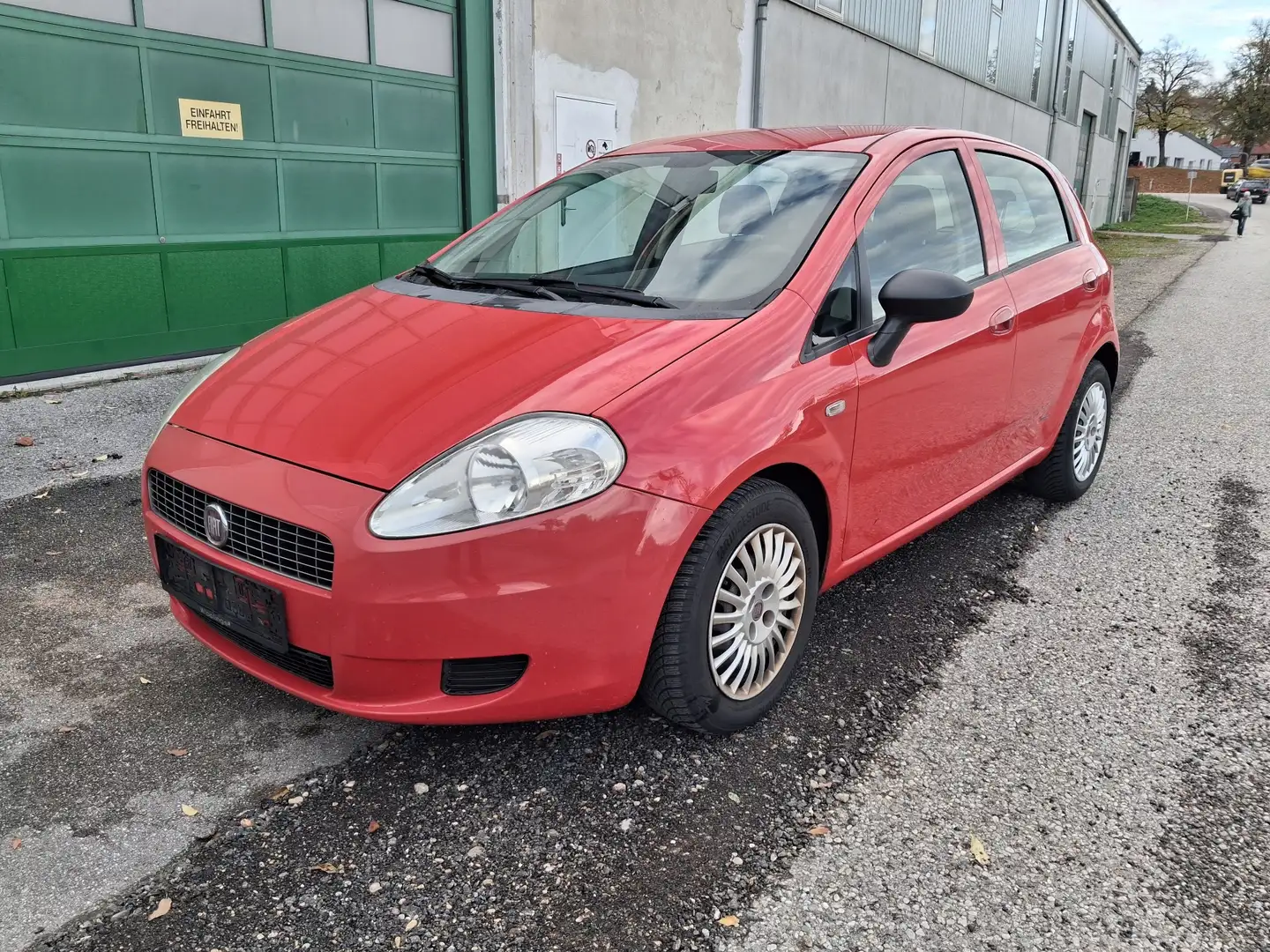 Fiat Grande Punto 1,4 Pickerl neu - 1