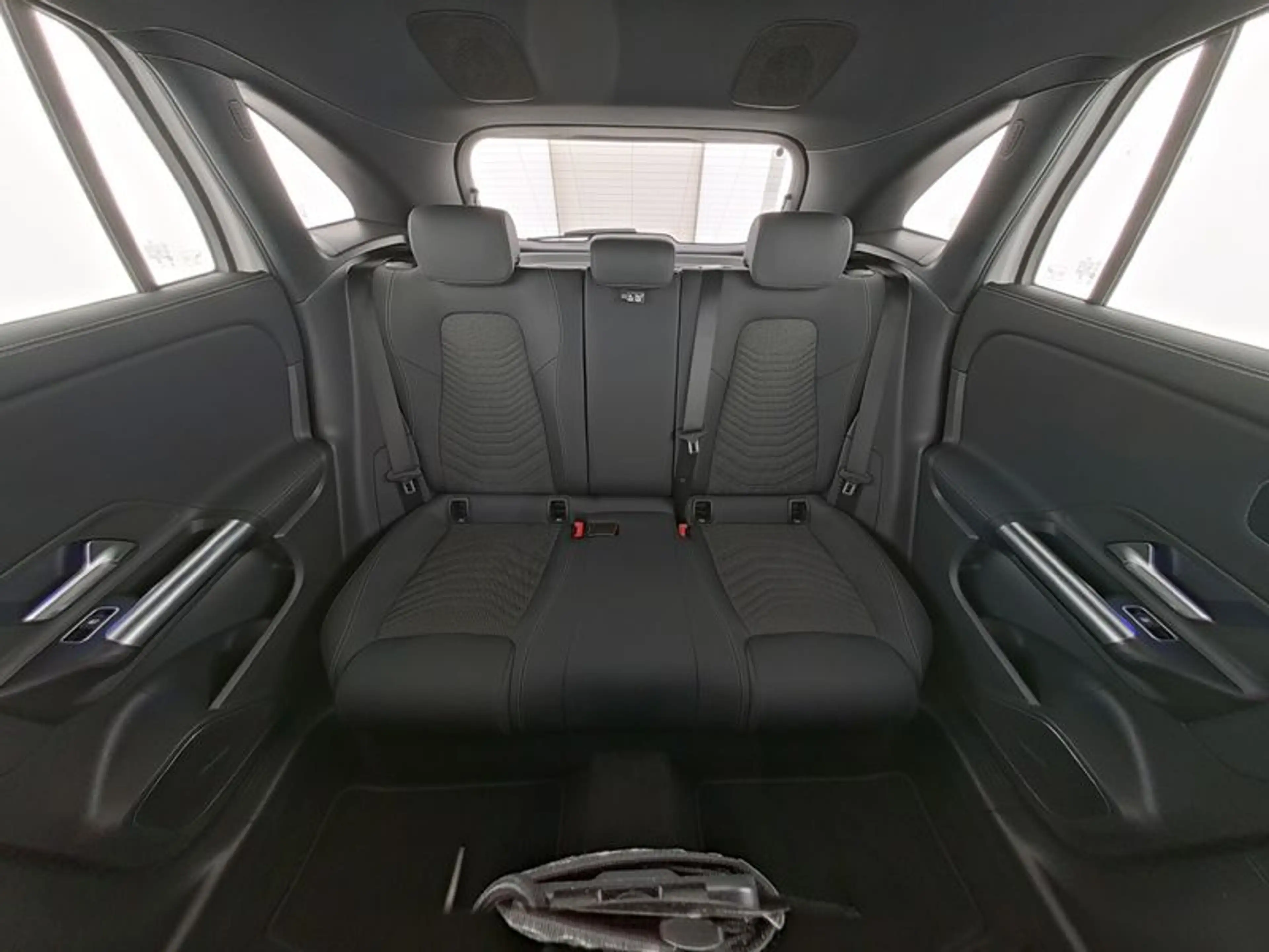 Mercedes-Benz GLA 250 e mit EQ Hybrid Technologie PROGRESSIVE — photo 10