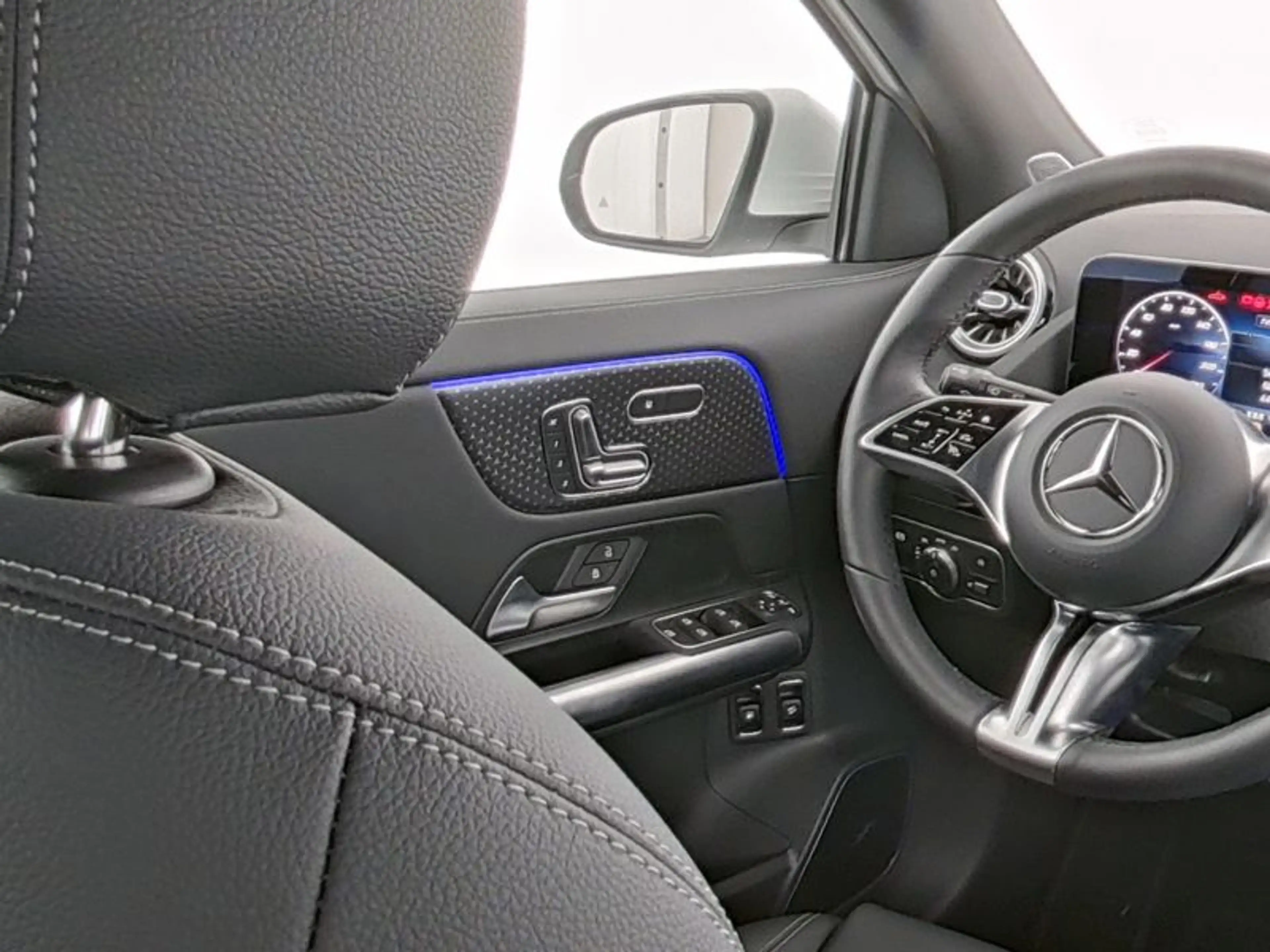 Mercedes-Benz GLA 250 e mit EQ Hybrid Technologie PROGRESSIVE — photo 9