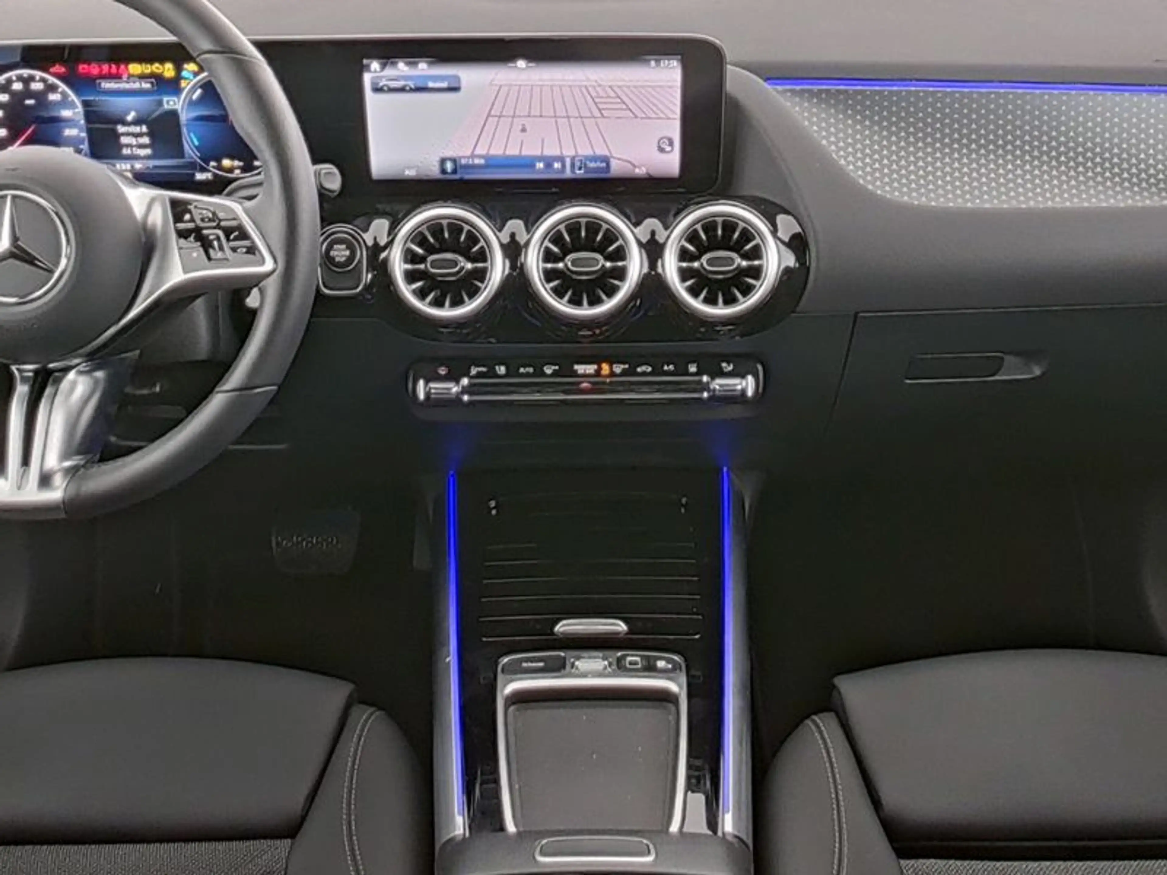 Mercedes-Benz GLA 250 e mit EQ Hybrid Technologie PROGRESSIVE — photo 8