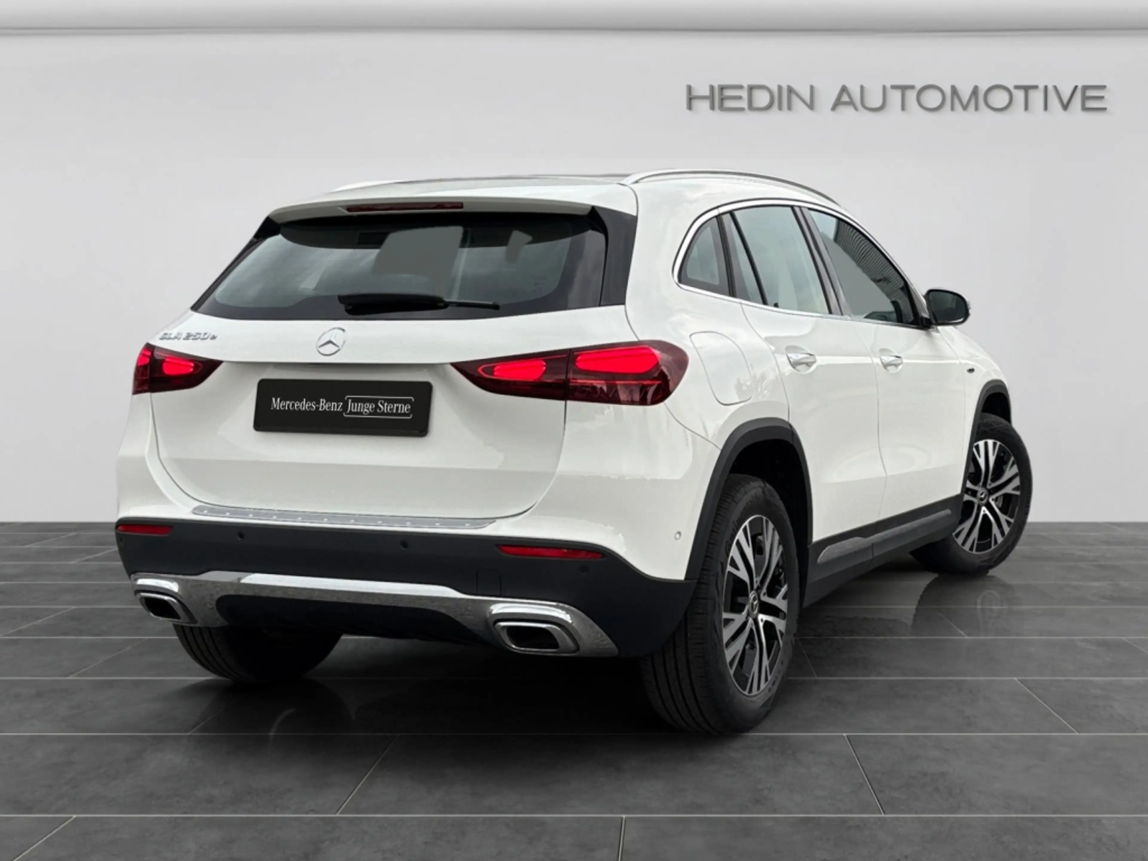 Mercedes-Benz GLA 250 e mit EQ Hybrid Technologie PROGRESSIVE — photo 4