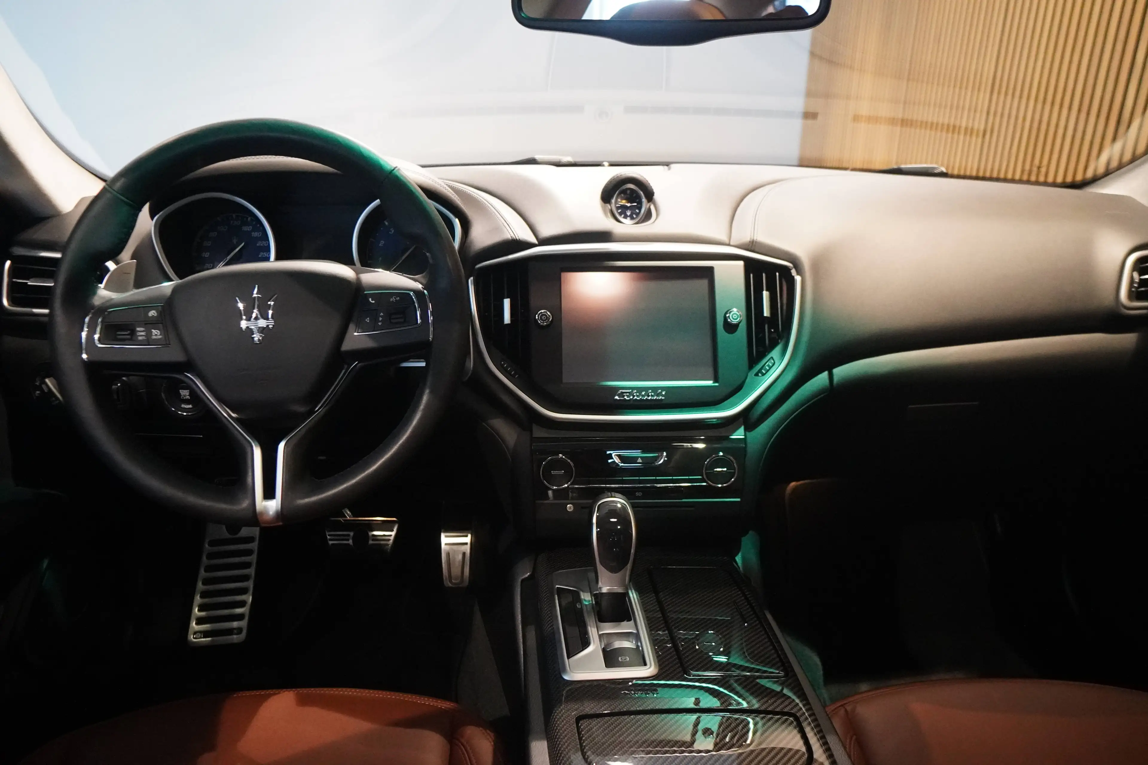 Maserati Ghibli Ghibli Automatik S Q4-BRD-U-frei-Traum Zustand — photo 7