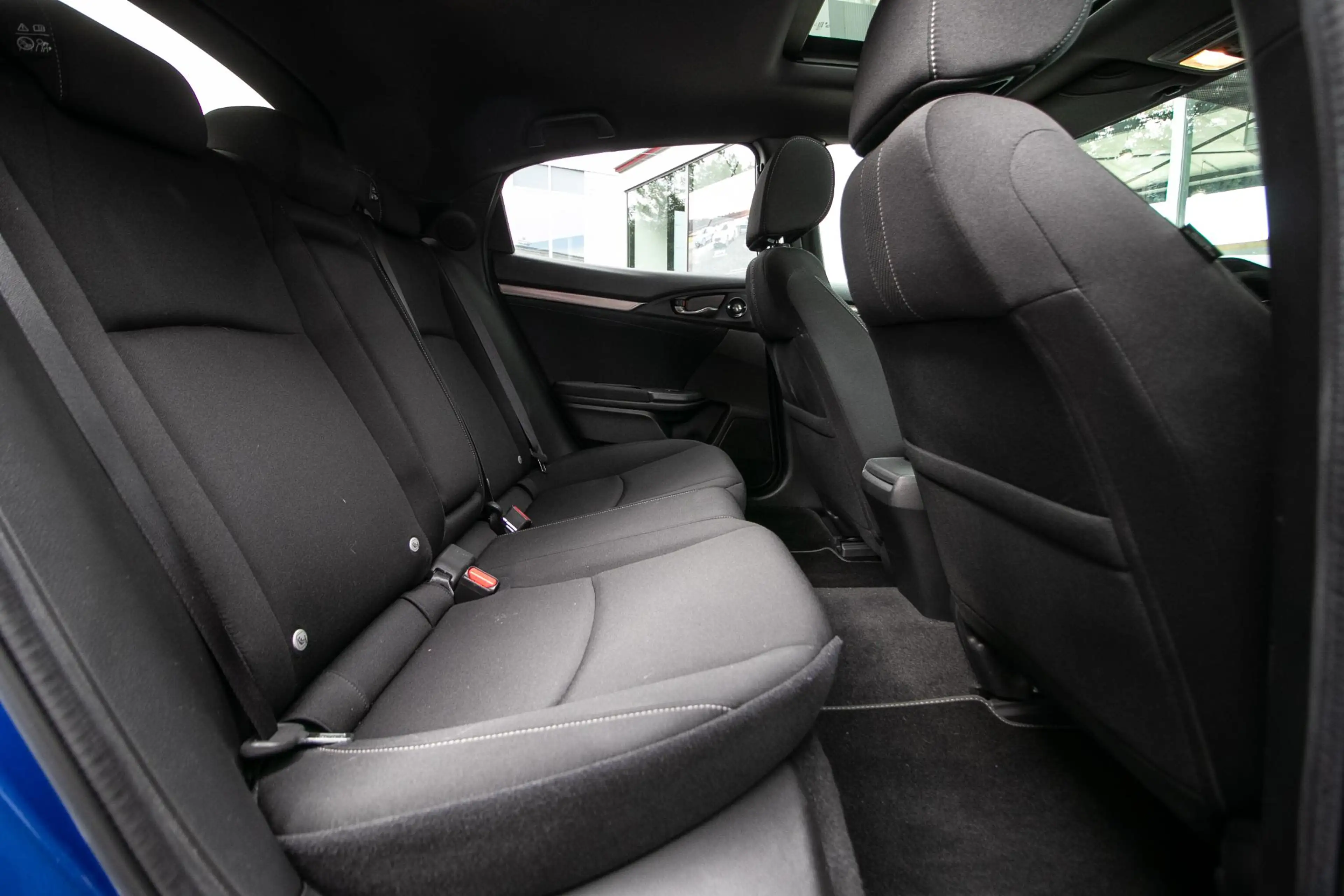 Honda Civic 1.5 i-VTEC Sport Plus — photo 8