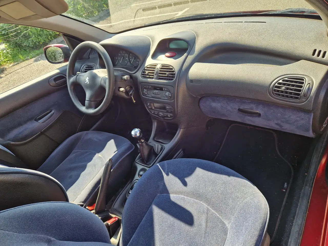Peugeot 206 1.6i 2000
