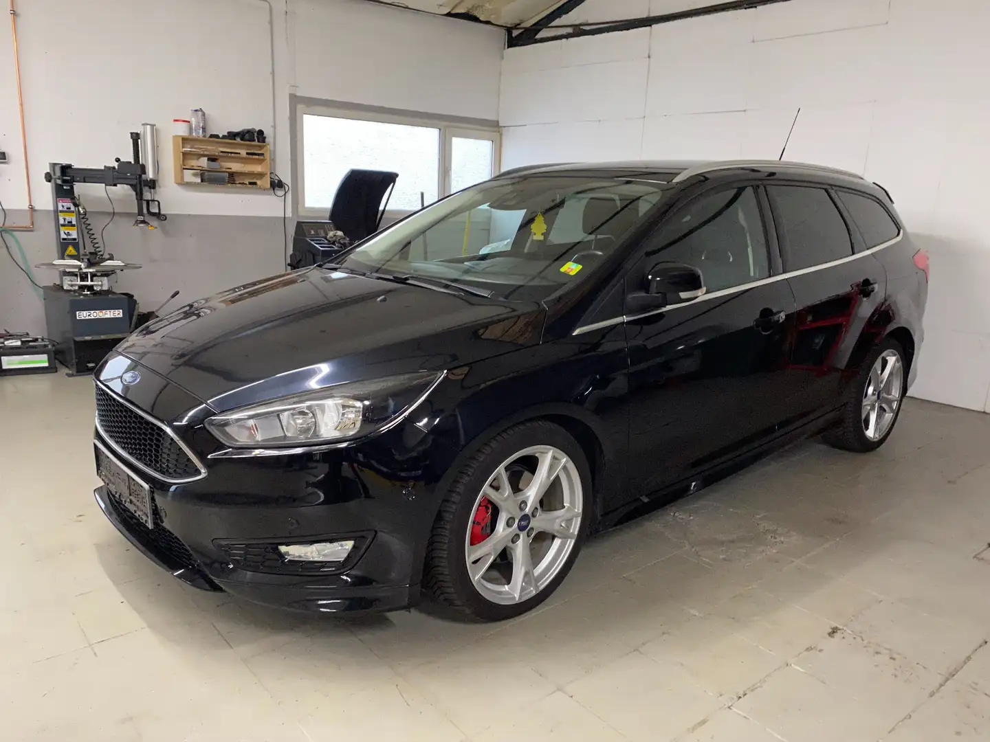 Ford Focus Focus Turnier 2.0 TDCi  Titanium Automatik, Navi Noir - 2