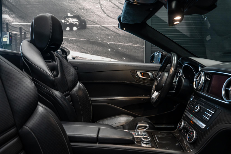 Mercedes-Benz SL 63 AMG *Magic Body Control / Magic Sky Control / Harman-K — photo 13