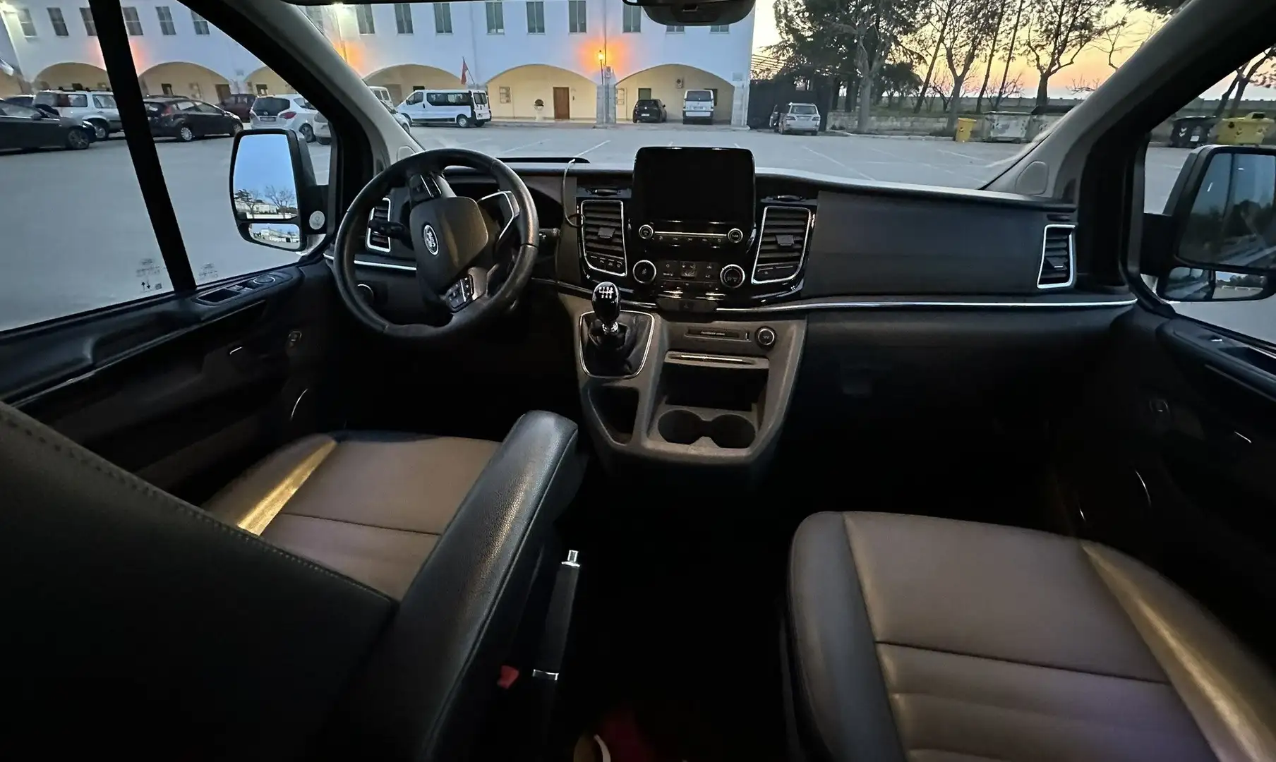 Ford Tourneo Custom Ford Tourneo Custom MCA Tour titaniun MHEV 320 L2 Blu/Azzurro - 2