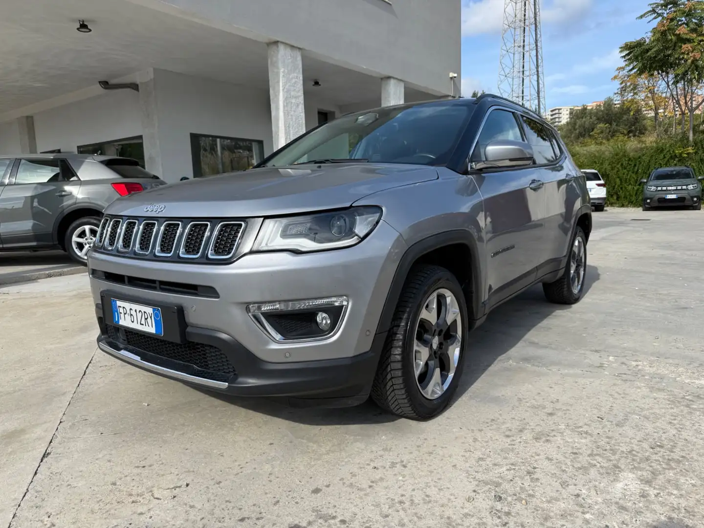 Jeep Compass Compass 2.0 Multijet II aut. 4WD Limited Grigio - 1