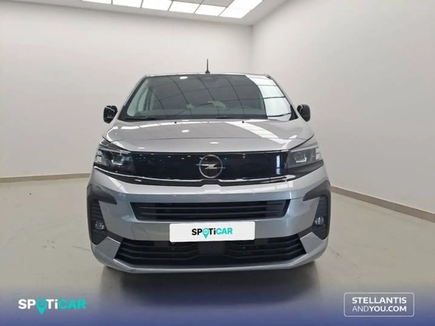 Opel Zafira 2.2 TD 132kW (180CV) Auto - Gris - 2