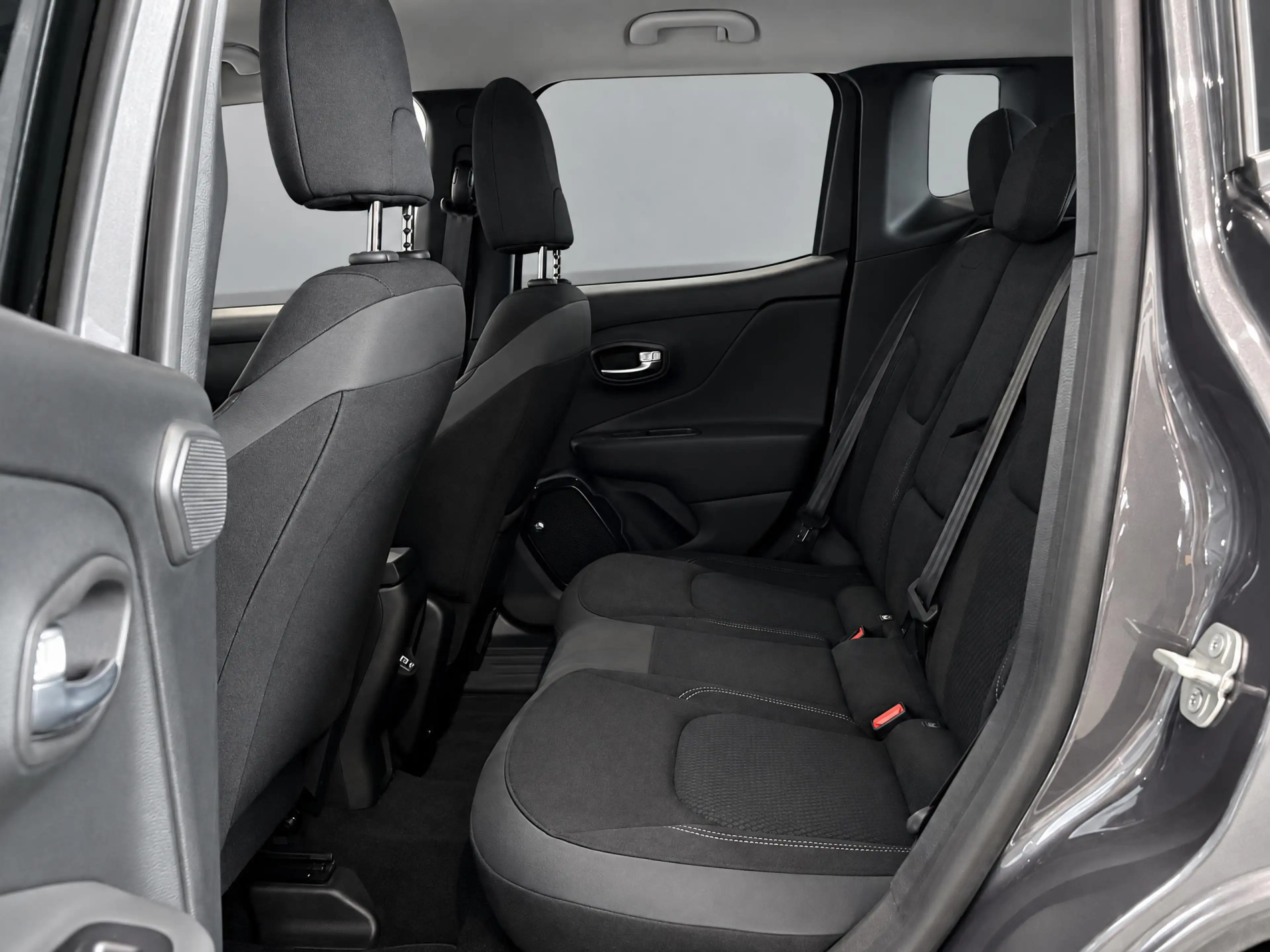 Jeep Renegade 1.3T Freedom YP — photo 11