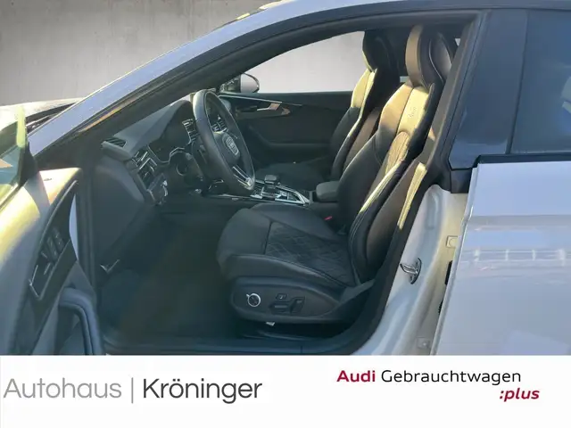 Audi S5 view 7