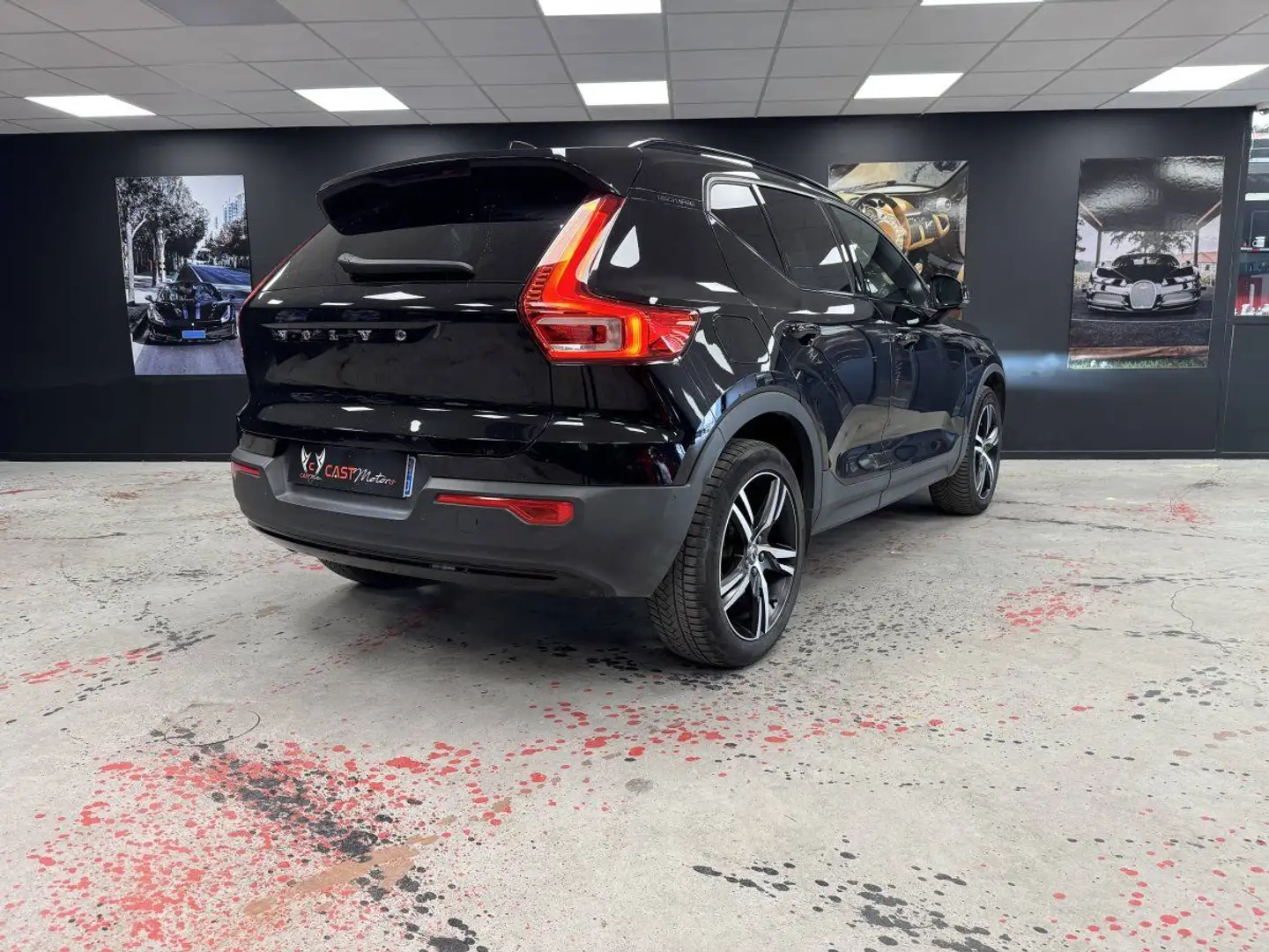 Volvo XC40 T5 Recharge 180 %2B 82ch R-Design DCT 7 Gris - 2