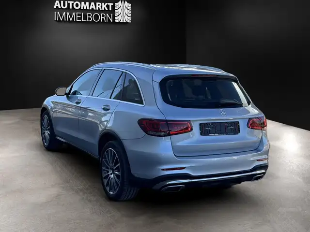 Mercedes-Benz GLC view 5