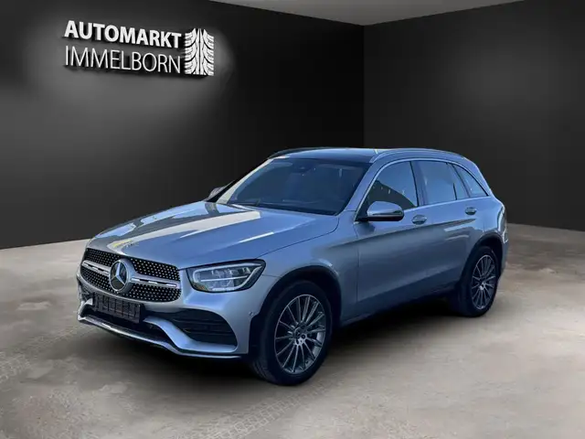 Mercedes-Benz GLC view 2