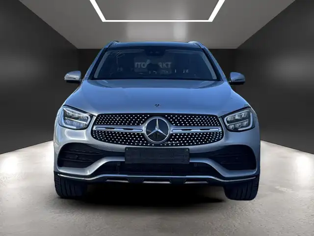 Mercedes-Benz GLC view 9
