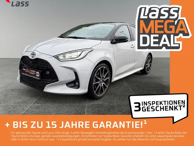 Toyota Yaris 1.5 GR Sport Kamera+Navi+PDC+SHZ+AUT+ACC