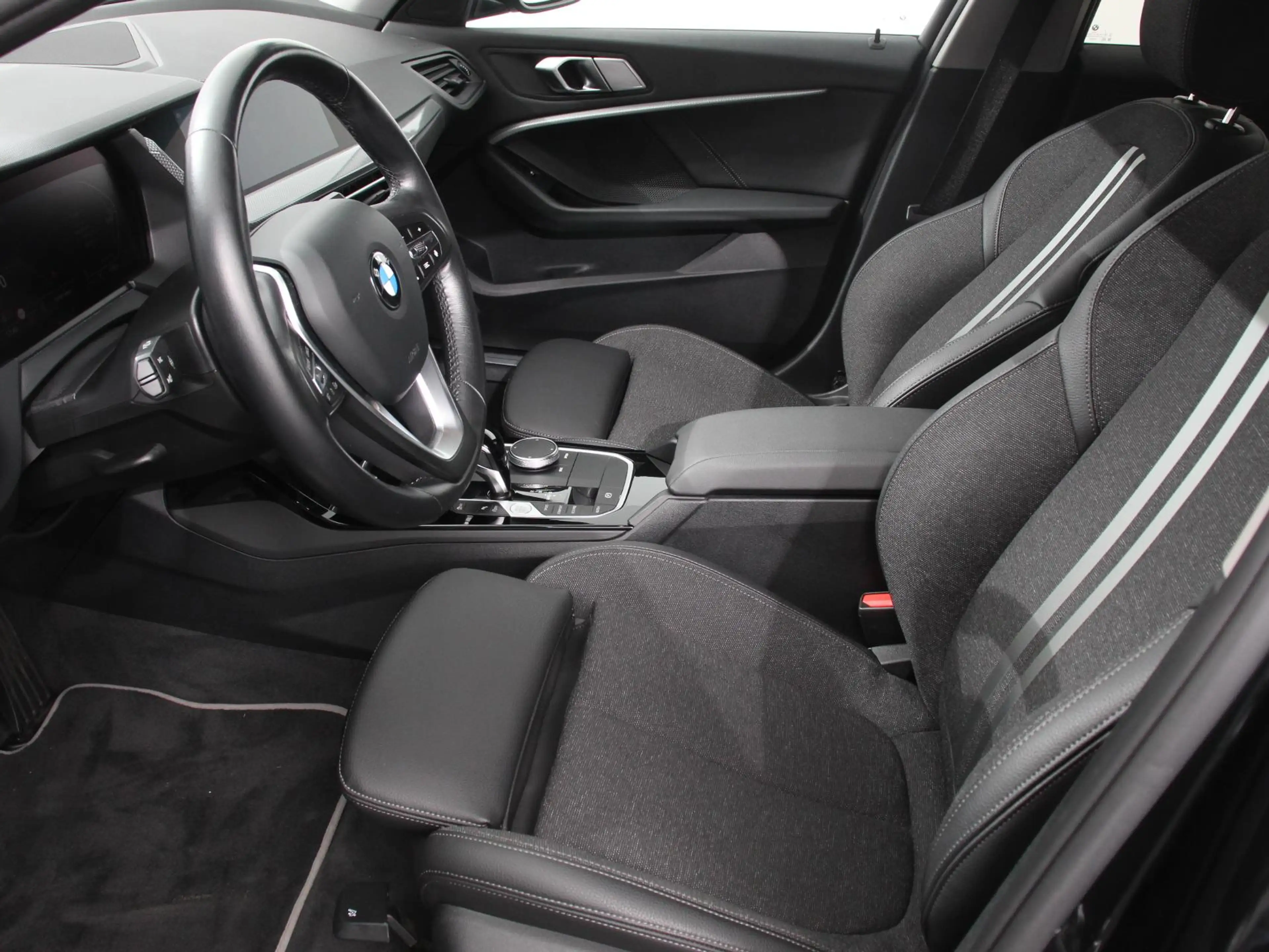 BMW 118 1-serie 118i Automaat Sportline Business Edition N — photo 9