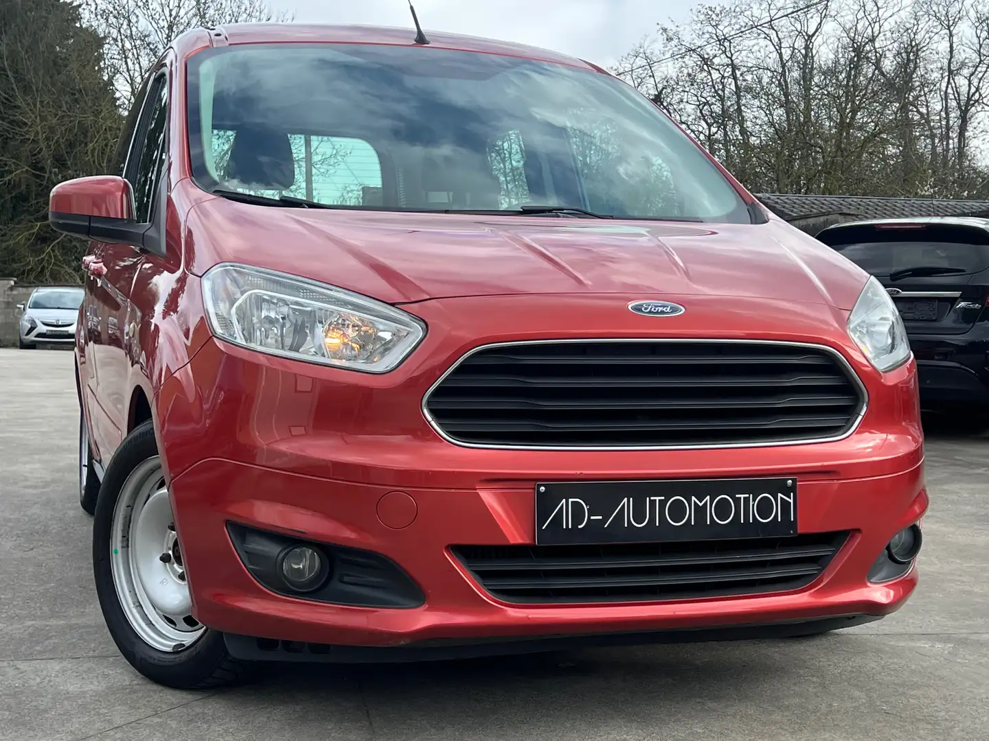 Ford Tourneo Courier 1.0i*1ER MAIN*SHOW-ROOM*FAIBLE KM*GARANTIE 12MOIS! Rouge - 2