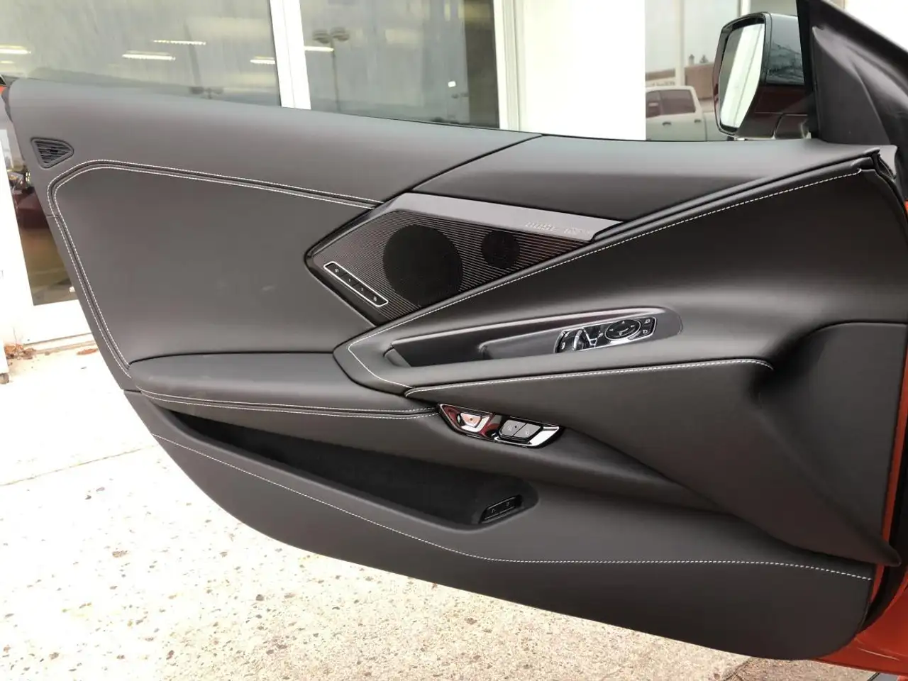 Chevrolet Corvette снимка Chevrolet Corvette